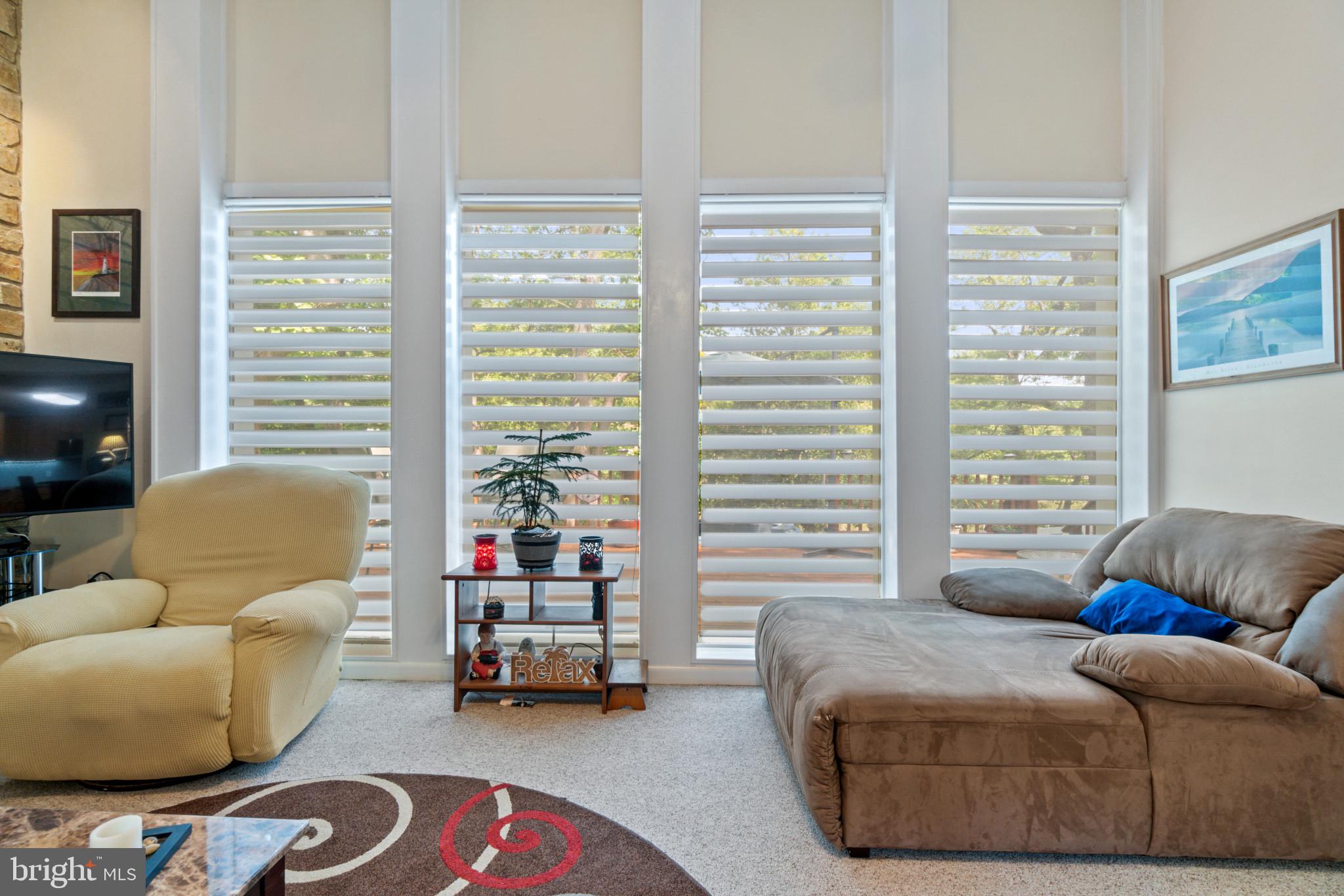 LAKE SHORE - Residential