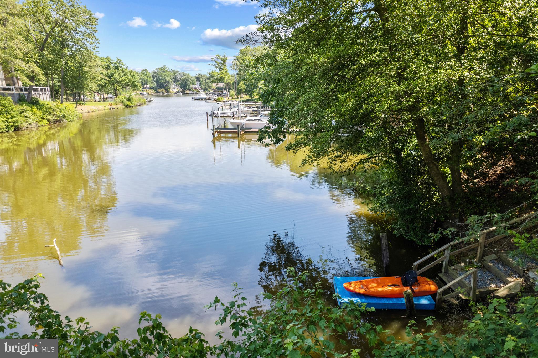 LAKE SHORE - Residential