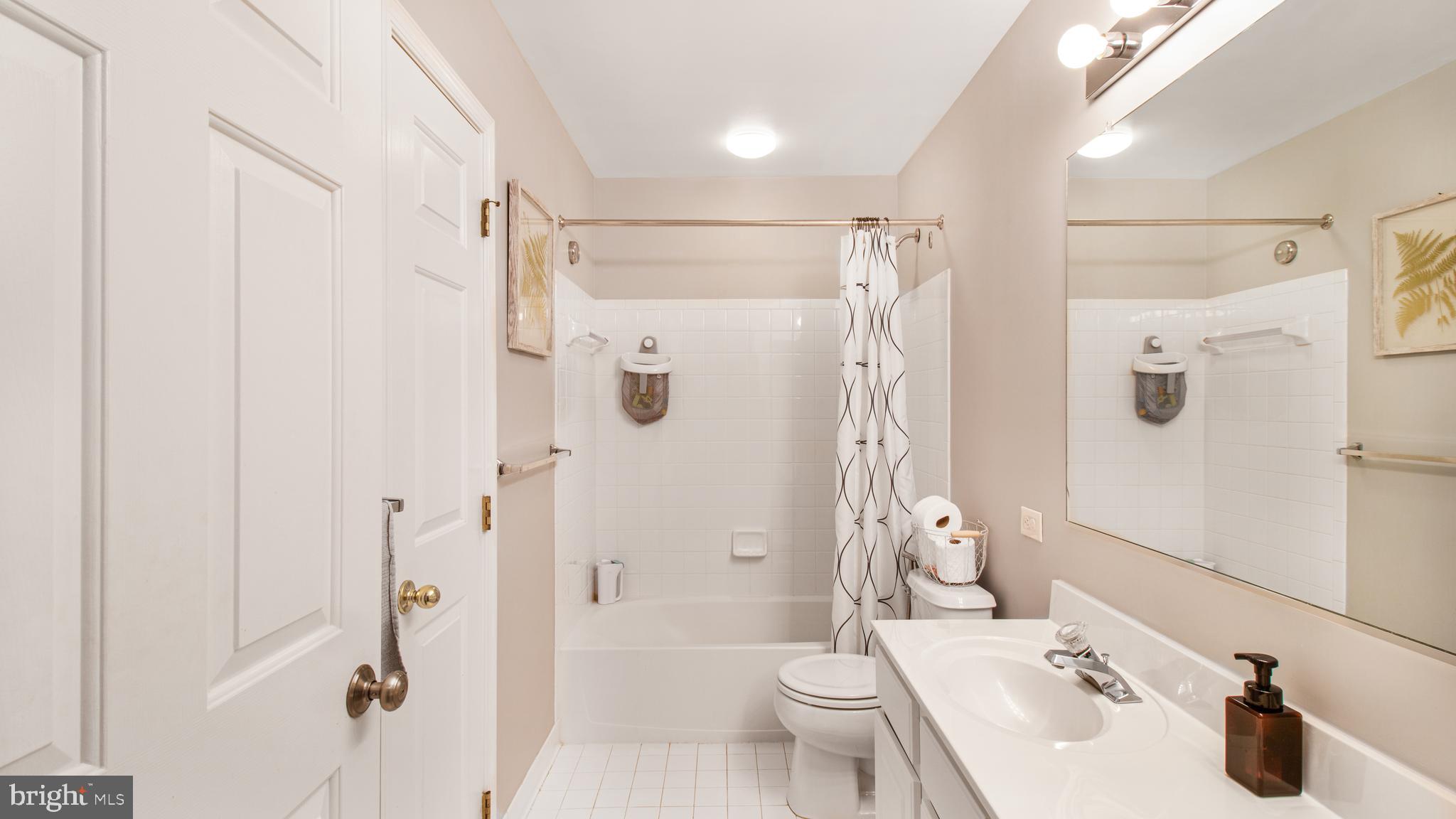 PT ROCKVILLE TWN RES 1 - Residential