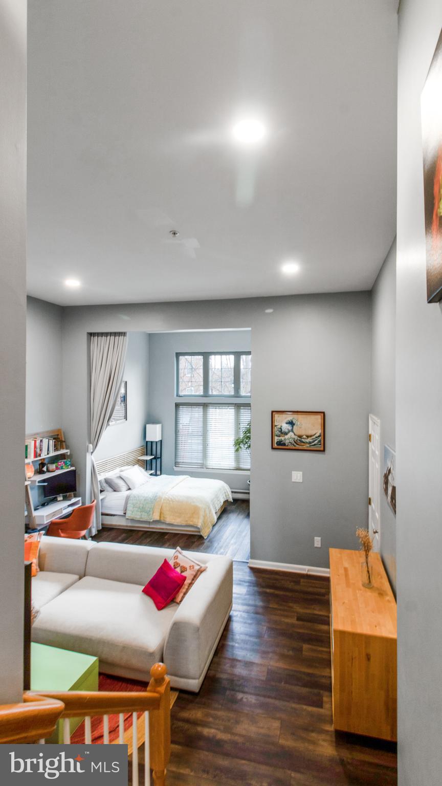 PT ROCKVILLE TWN RES 1 - Residential