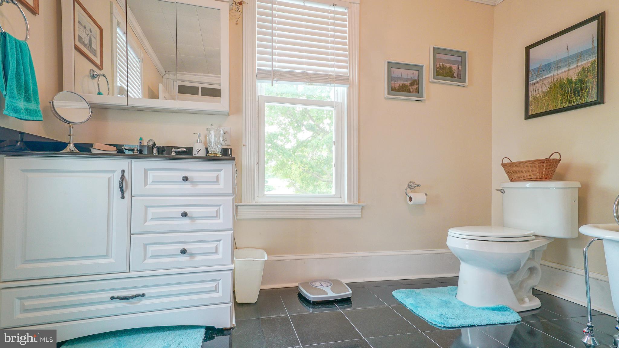 MILLINGTON - Residential