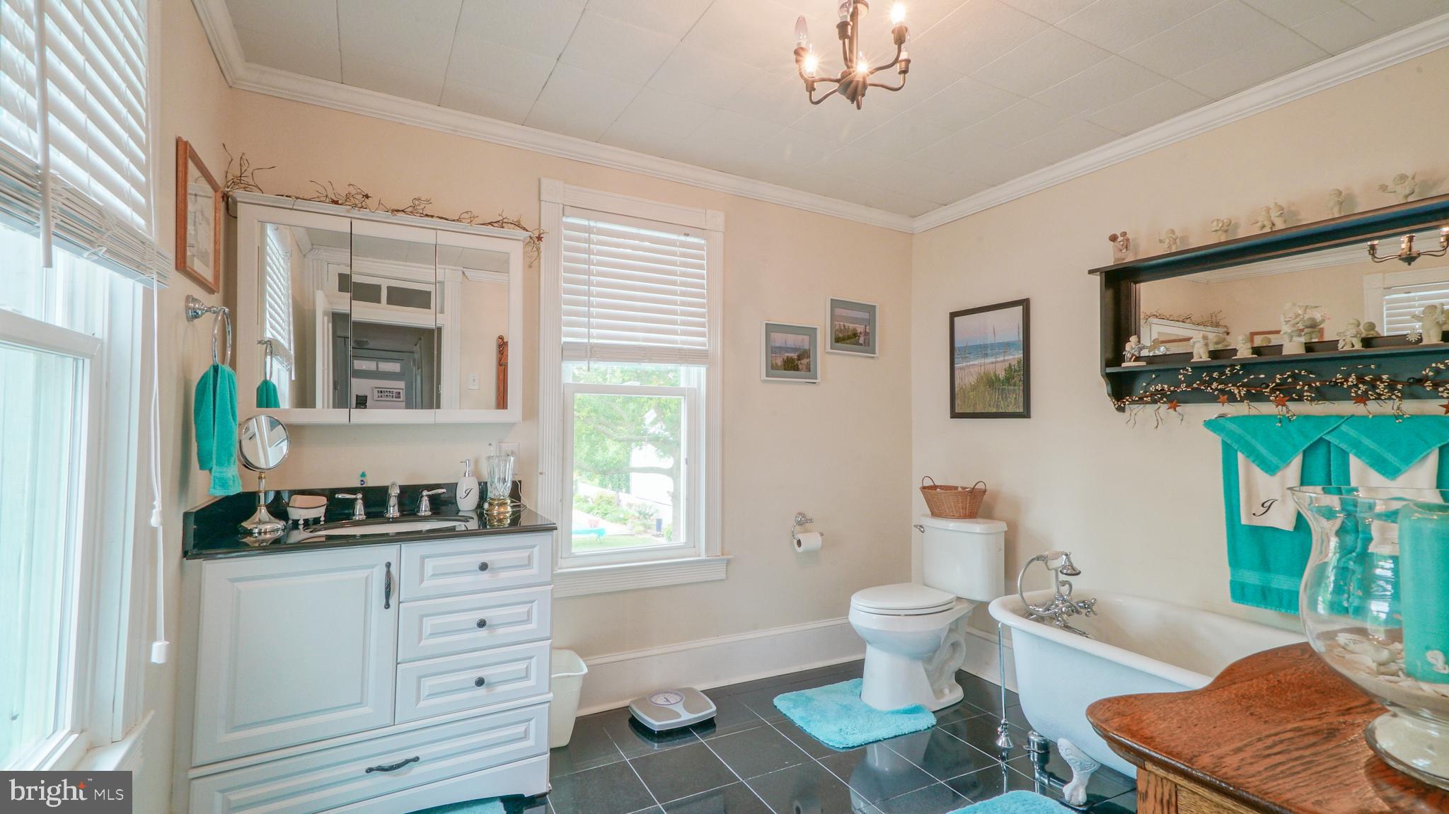 MILLINGTON - Residential