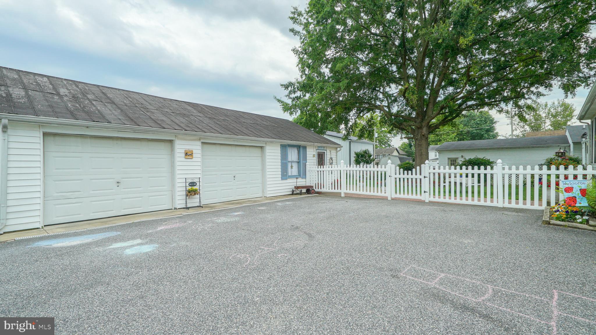 MILLINGTON - Residential