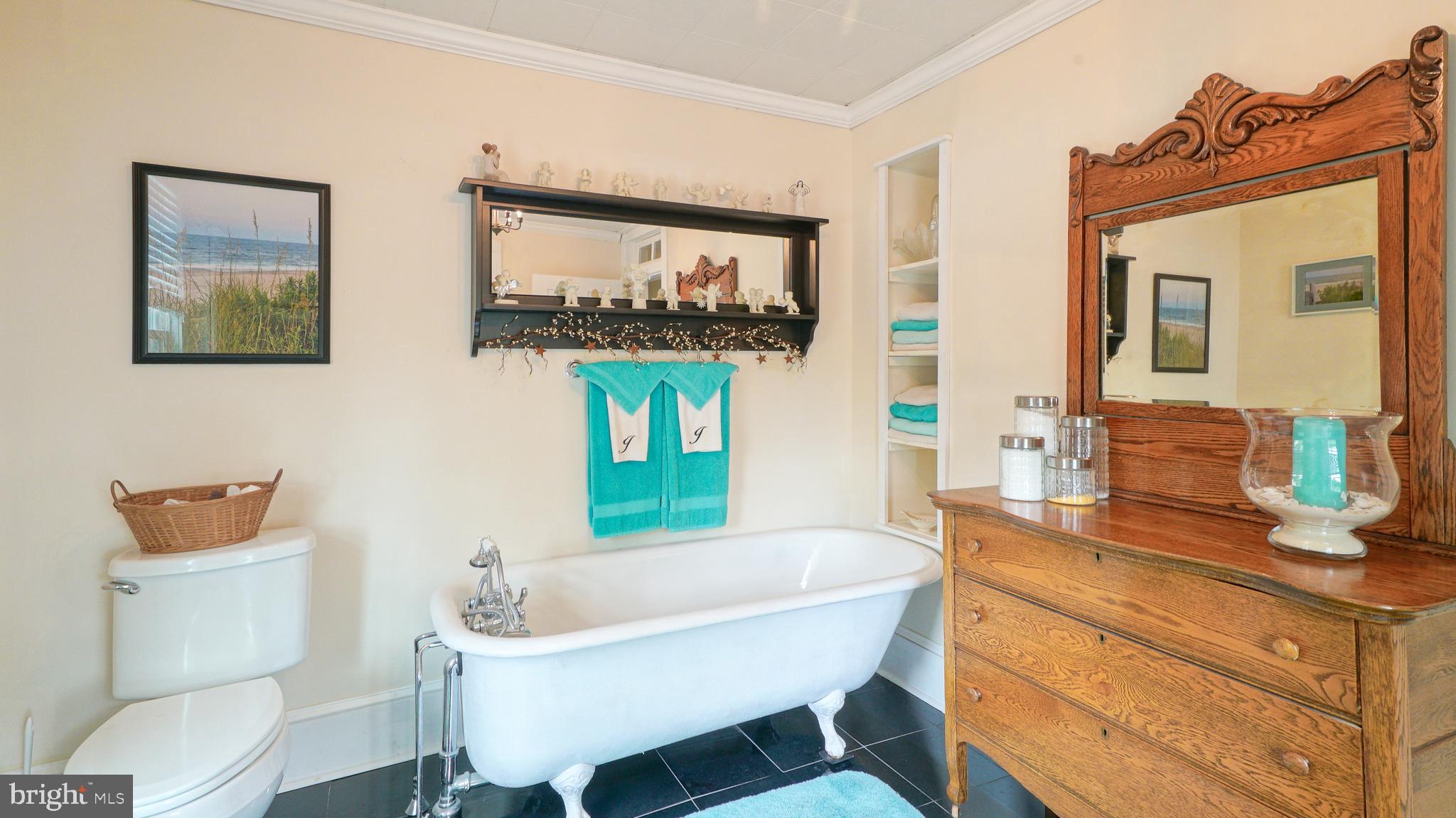 MILLINGTON - Residential