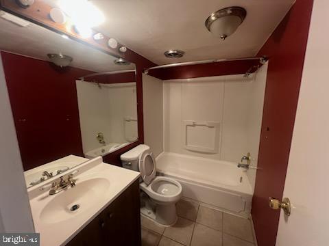 CHELSEA WOODS COURTS - Residential