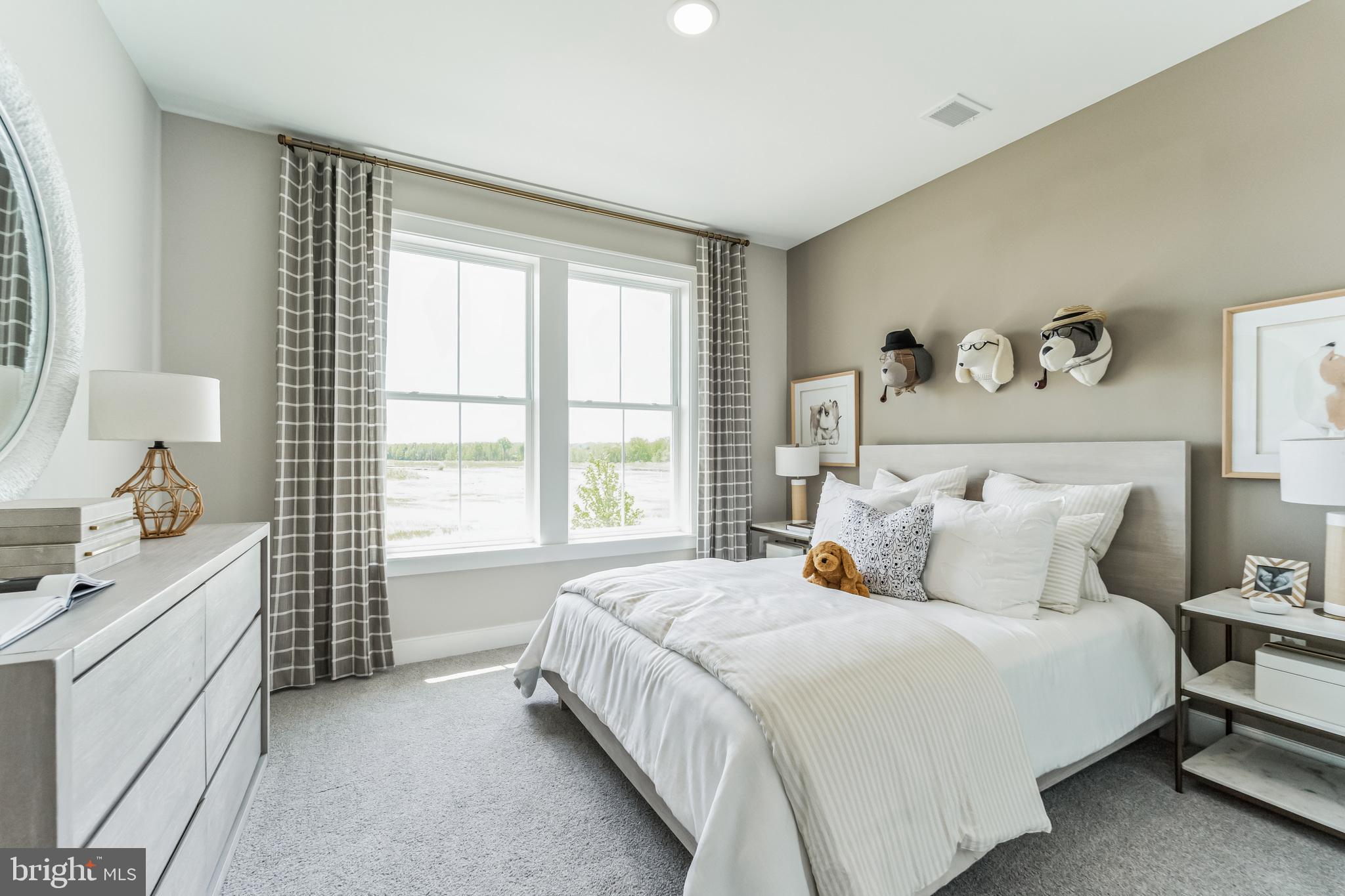 FOUR SEASONS AT KENT ISLAND - Residential