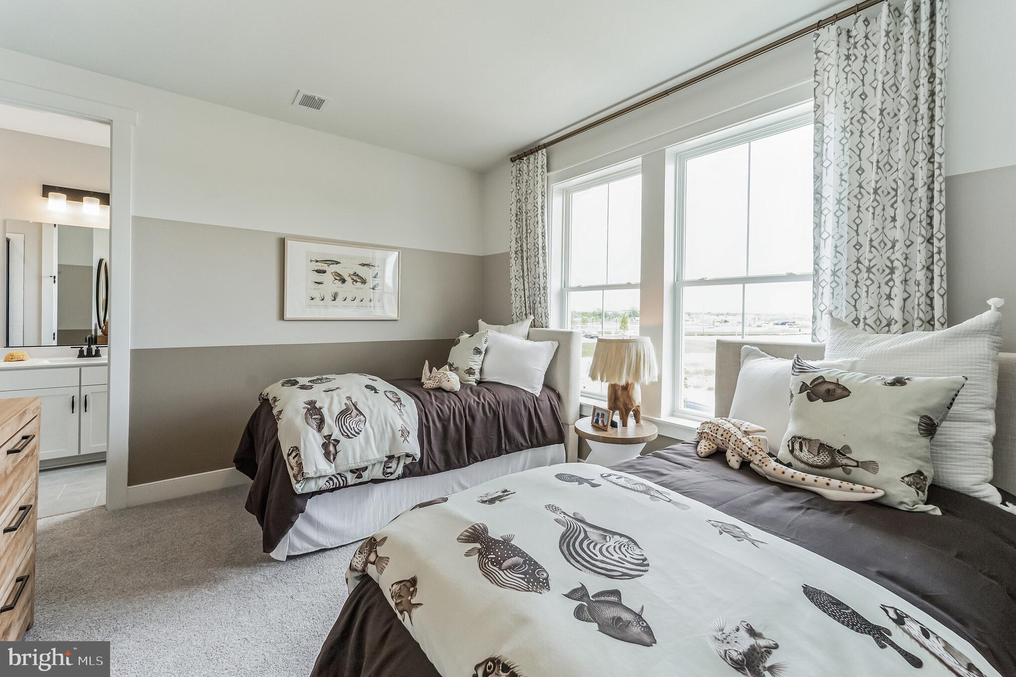 FOUR SEASONS AT KENT ISLAND - Residential