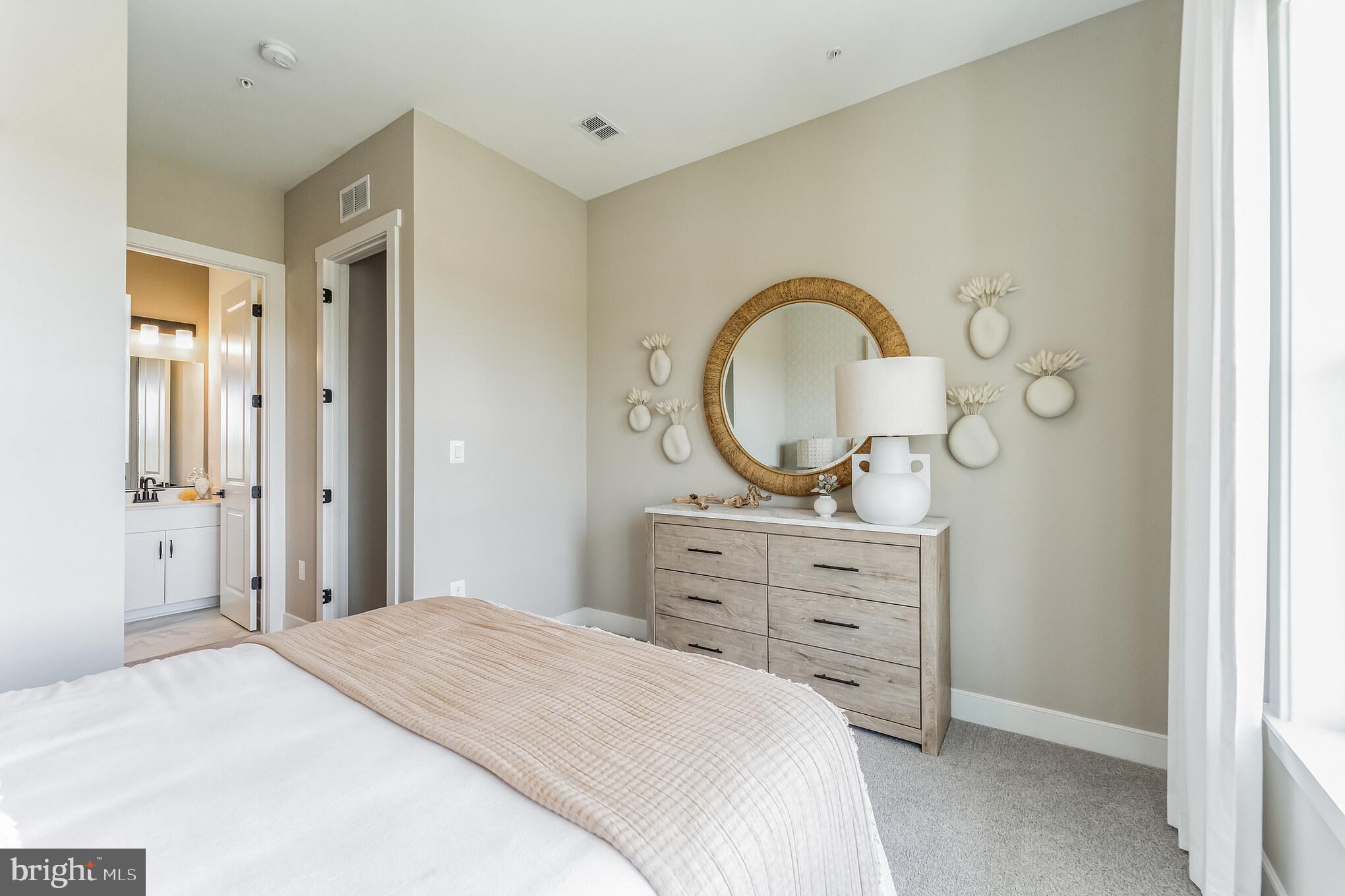 FOUR SEASONS AT KENT ISLAND - Residential