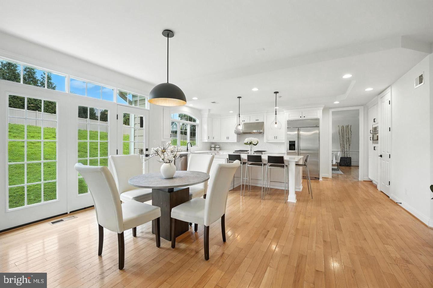 SALONA VILLAGE - Residential