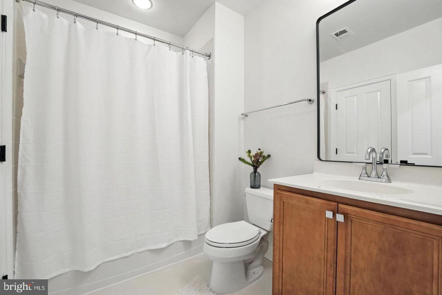 SALONA VILLAGE - Residential