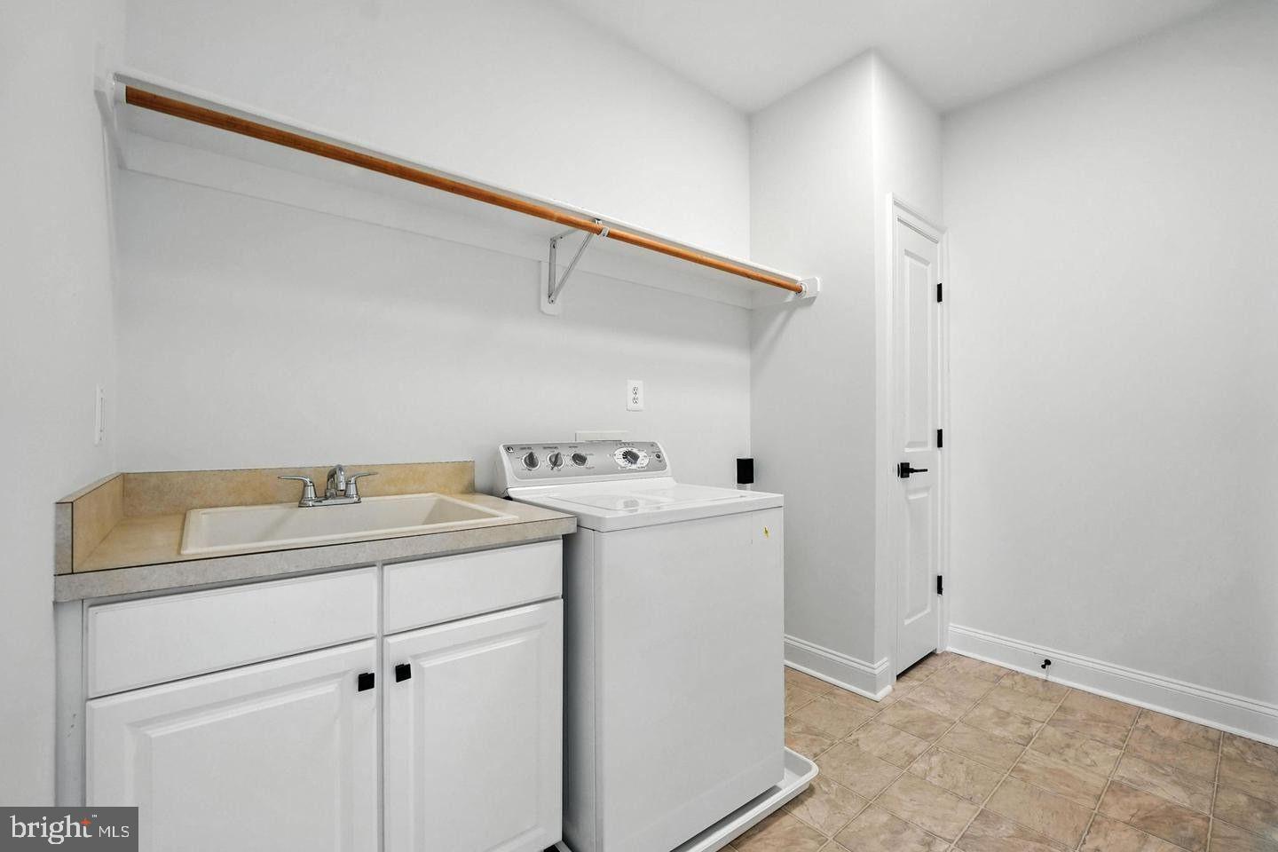 SALONA VILLAGE - Residential