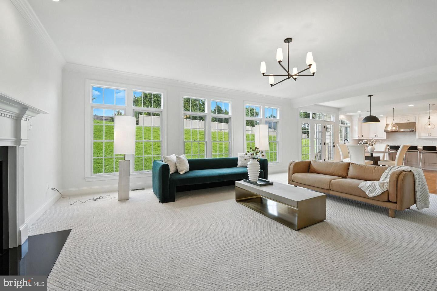 SALONA VILLAGE - Residential