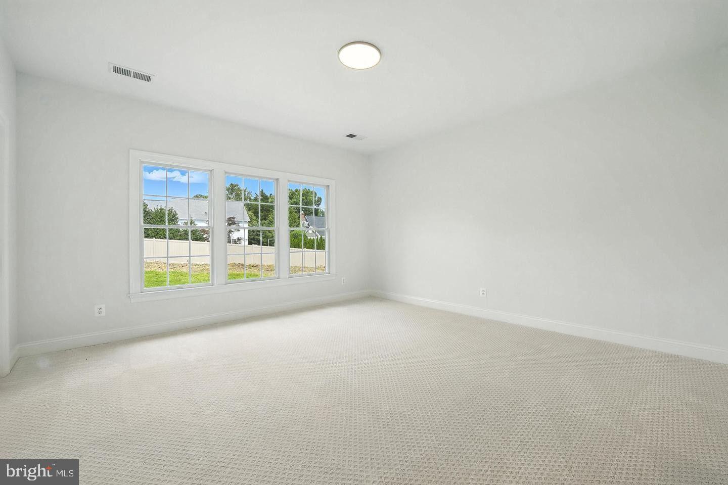 SALONA VILLAGE - Residential