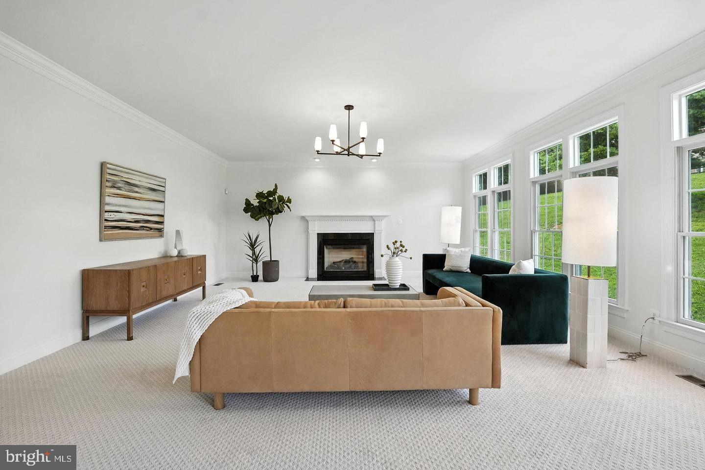 SALONA VILLAGE - Residential