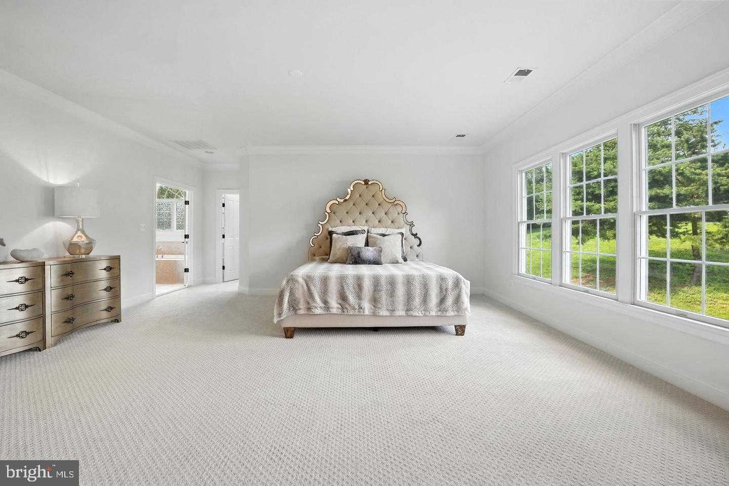 SALONA VILLAGE - Residential