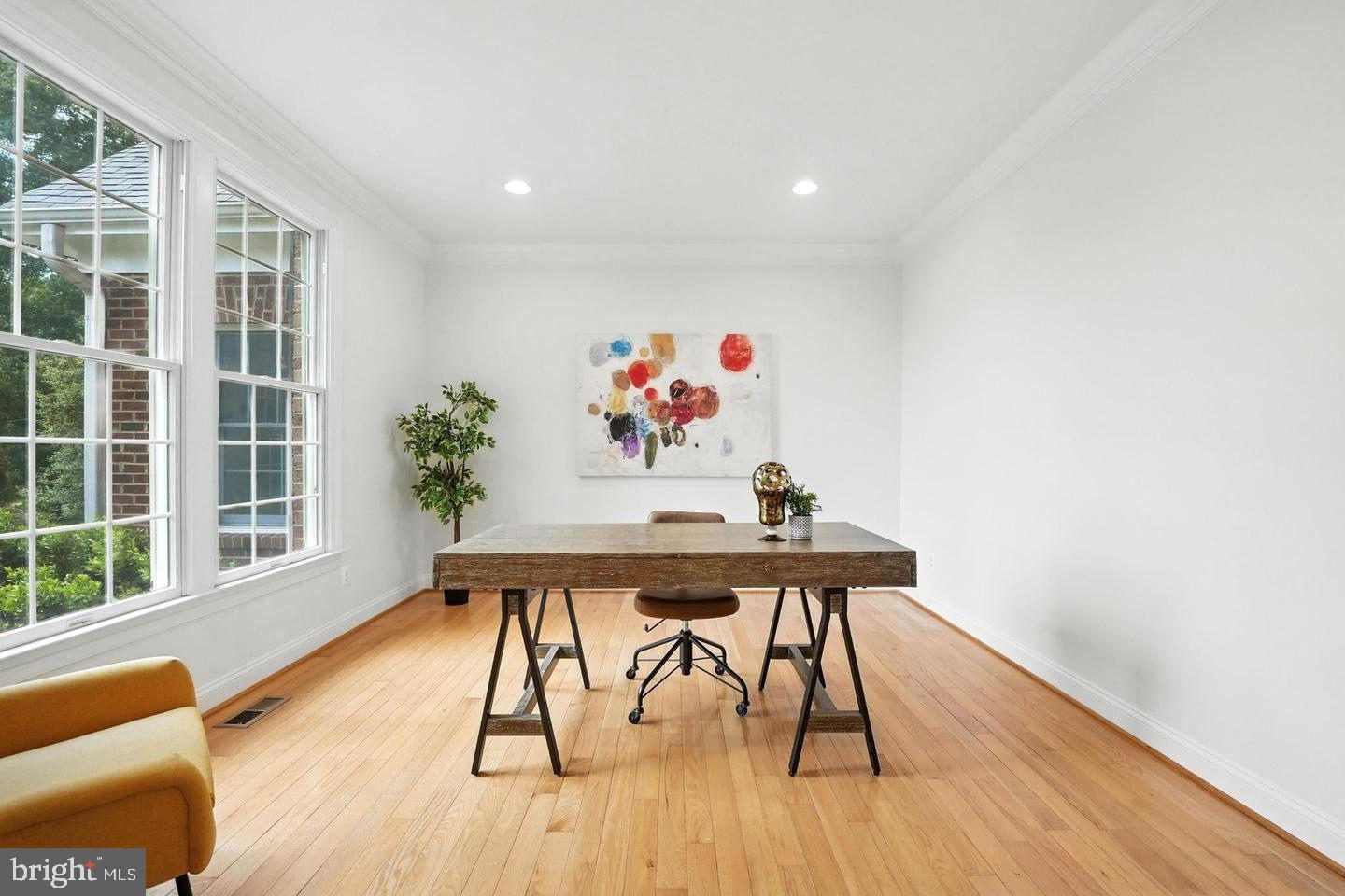 SALONA VILLAGE - Residential