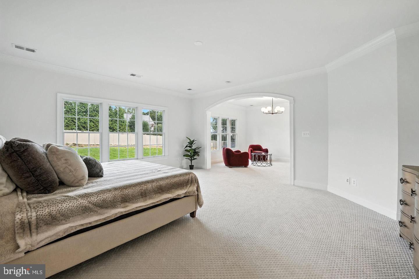 SALONA VILLAGE - Residential