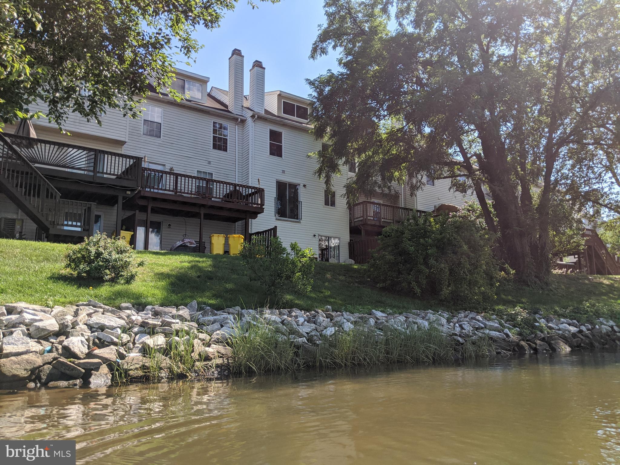 STONEY BEACH - Residential