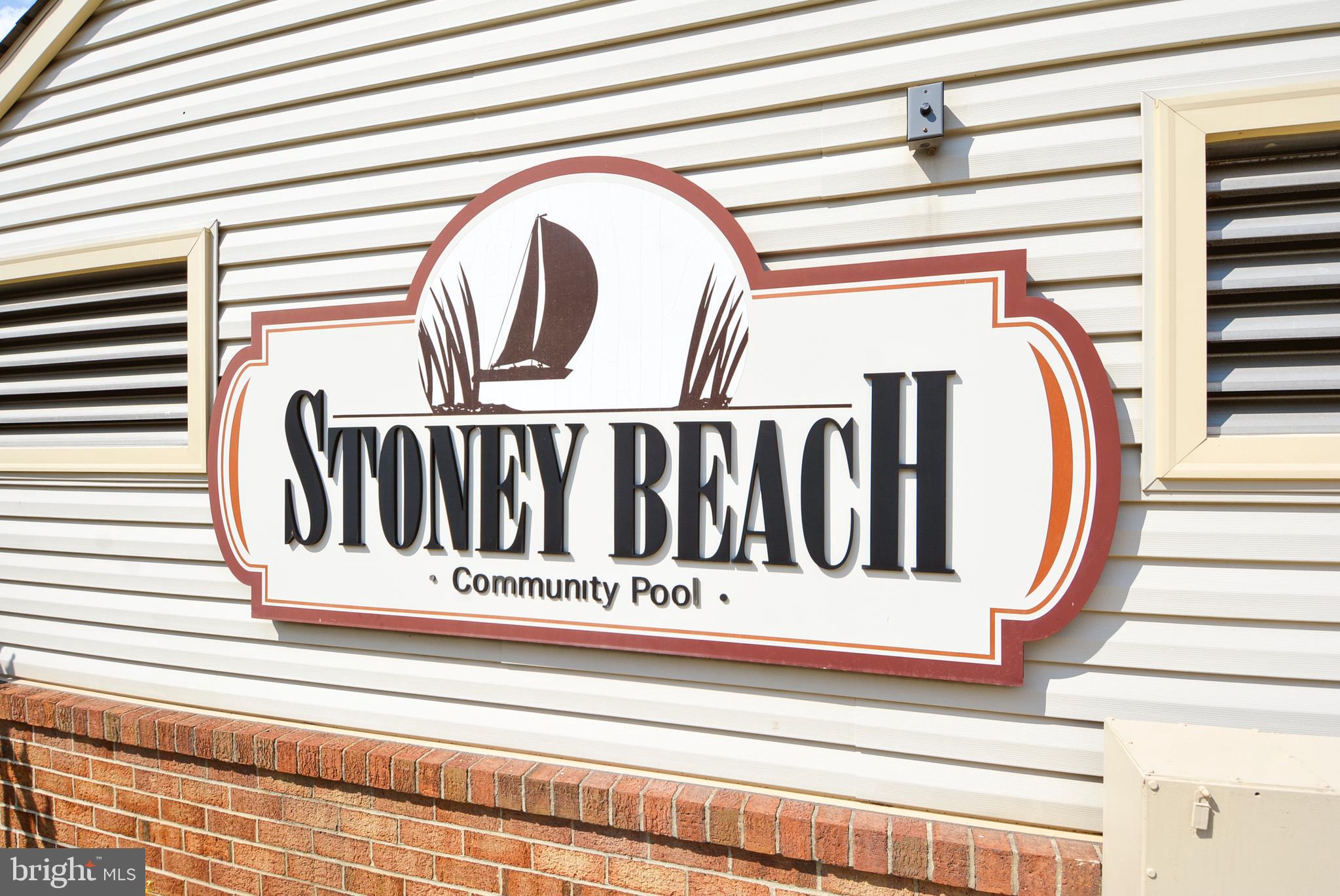 STONEY BEACH - Residential