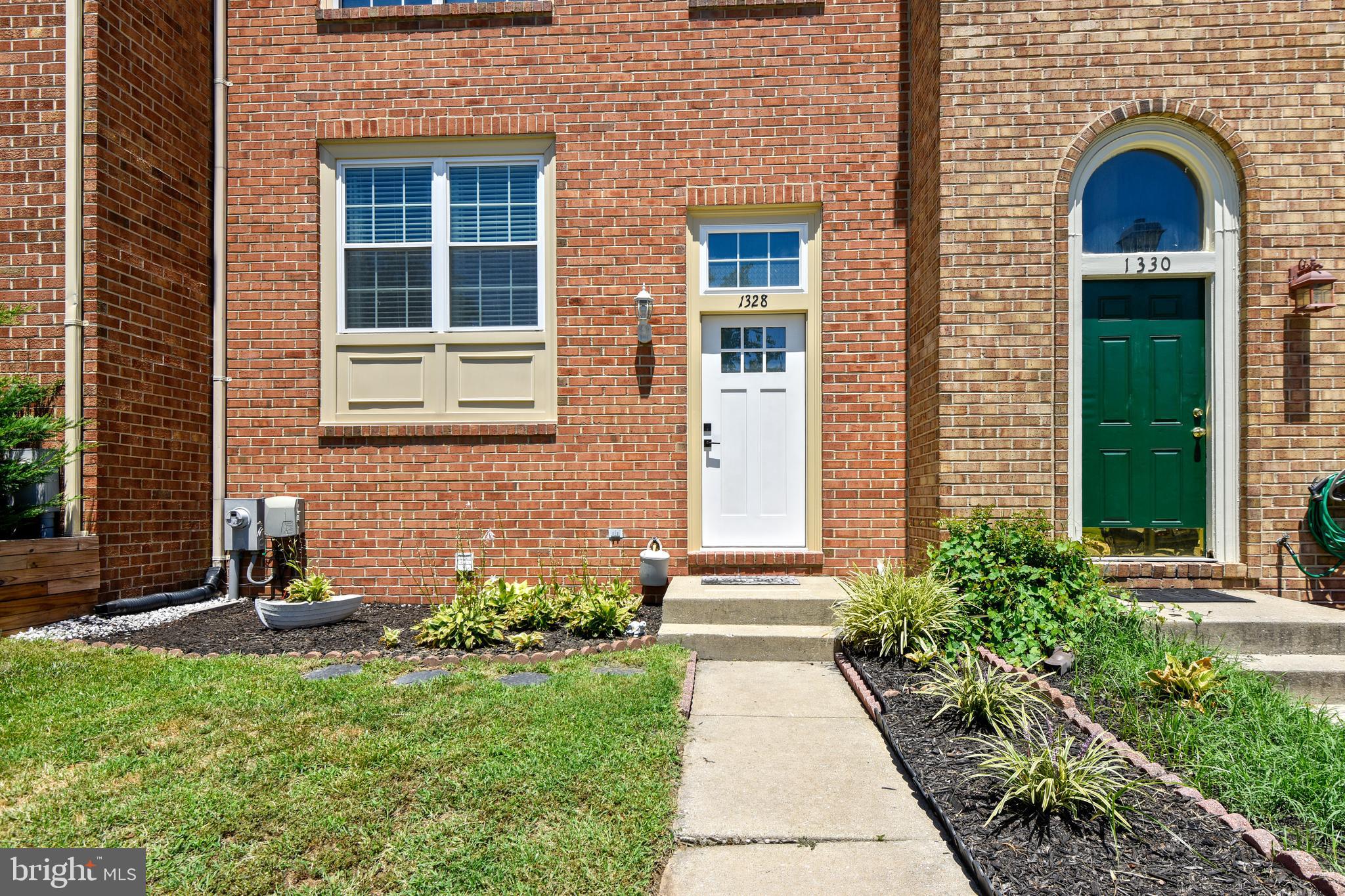 STONEY BEACH - Residential