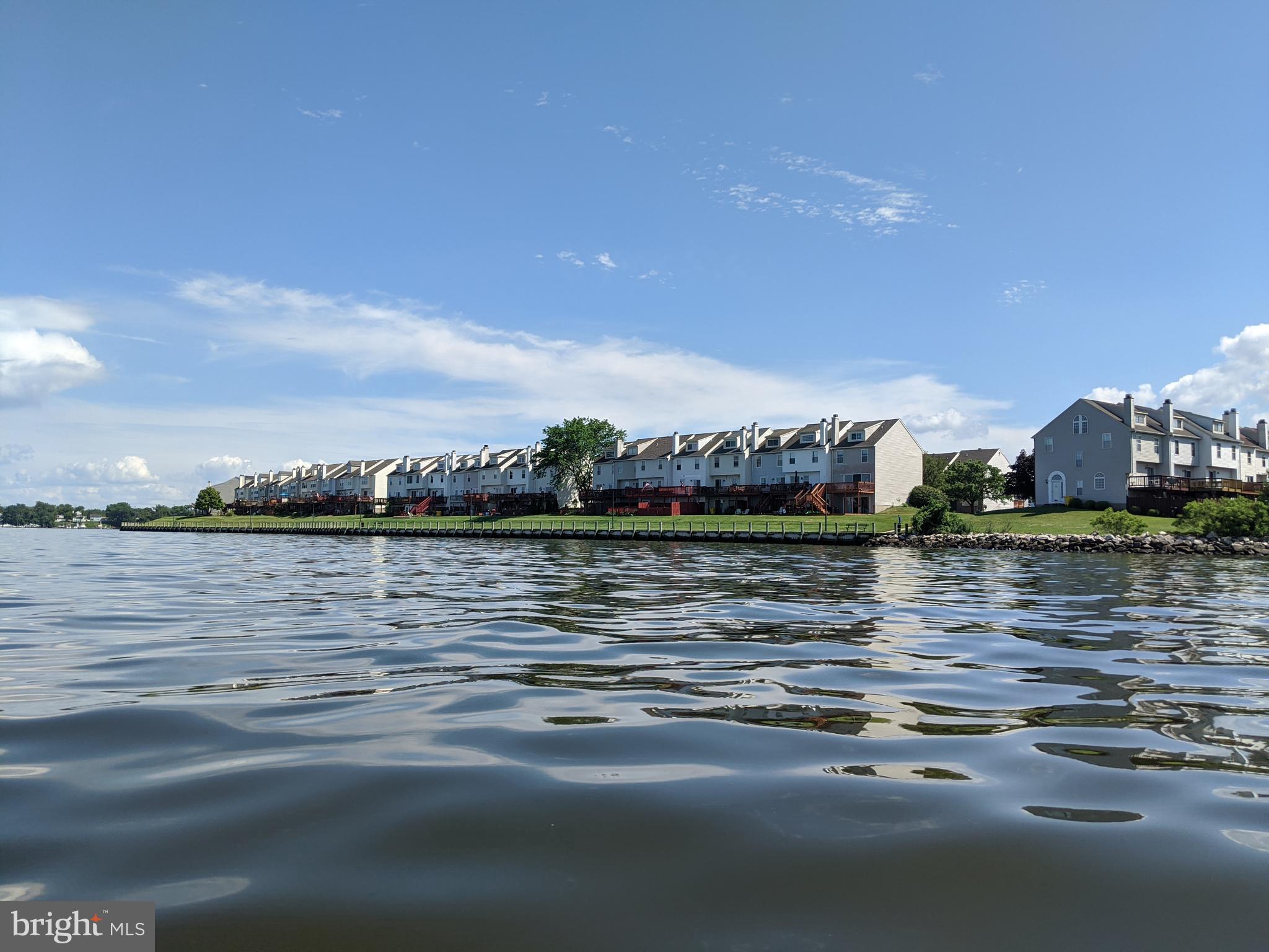 STONEY BEACH - Residential