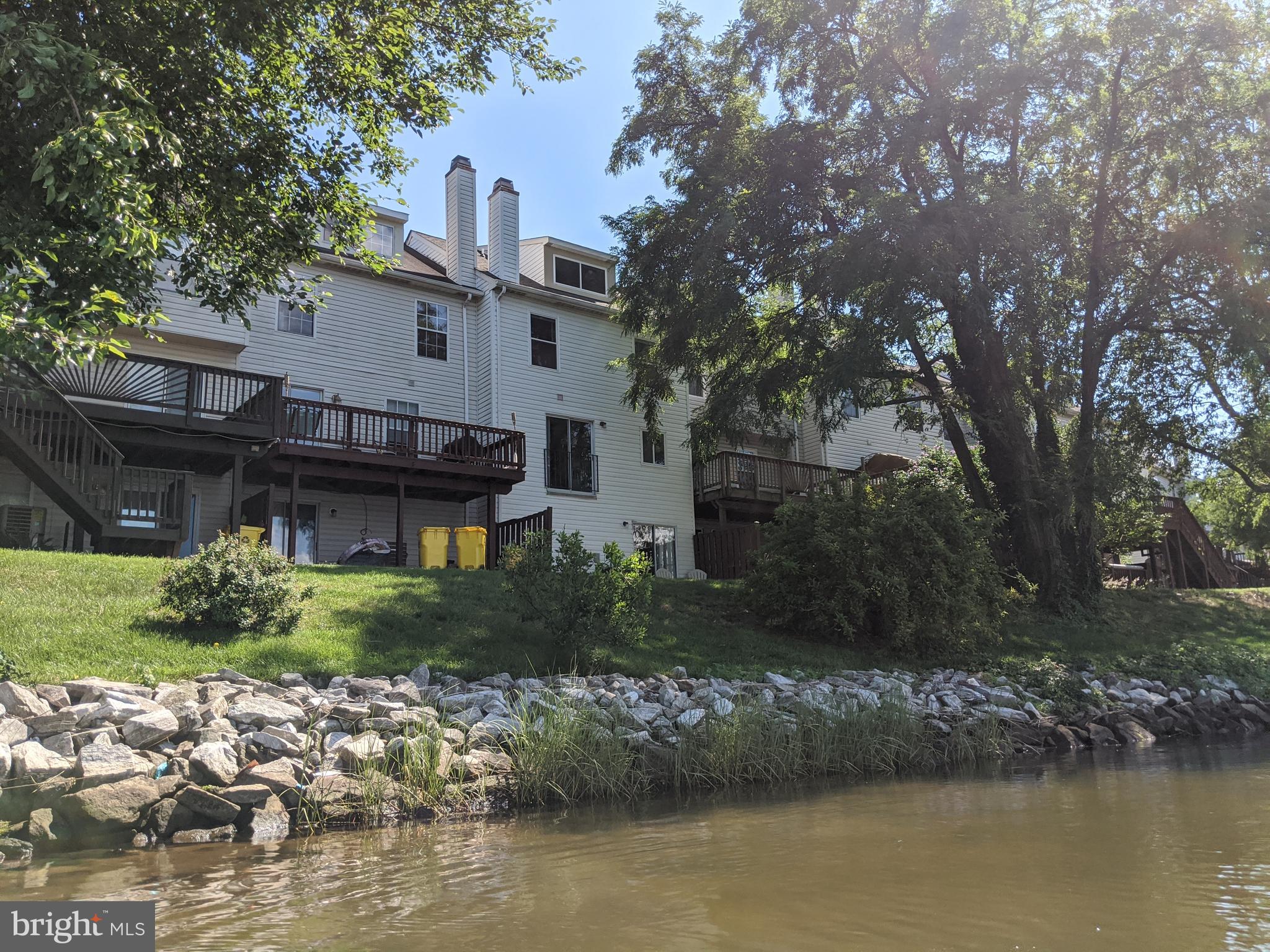 STONEY BEACH - Residential