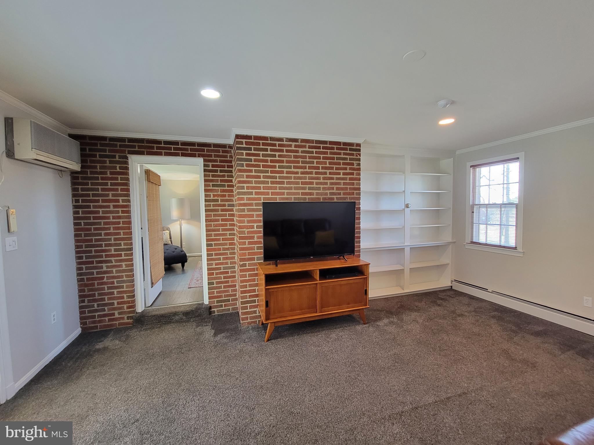 GRANBY WOODS - Residential