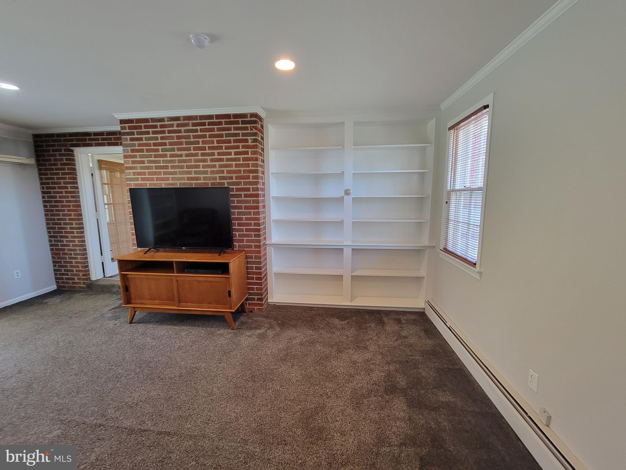 GRANBY WOODS - Residential