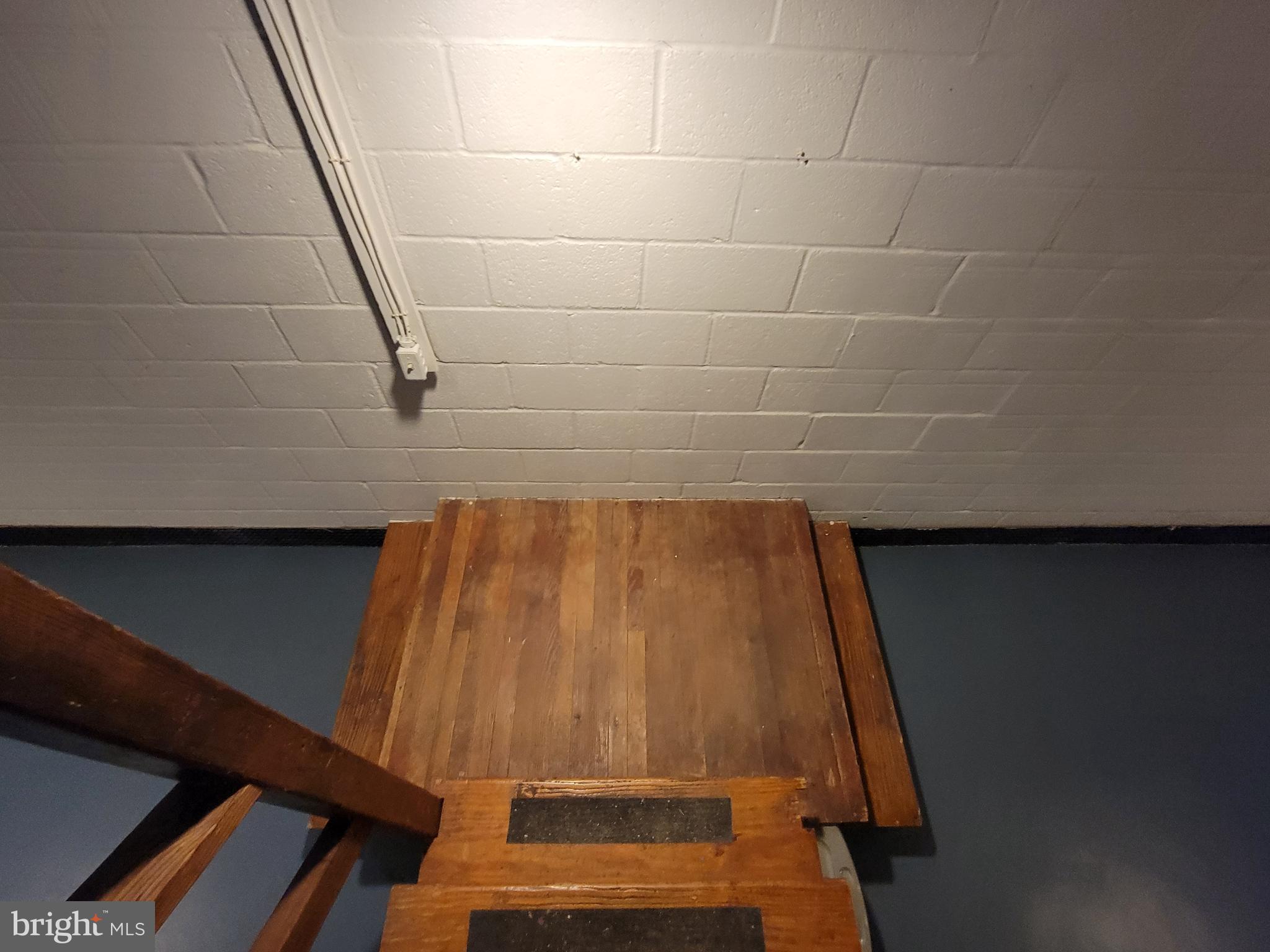 GRANBY WOODS - Residential