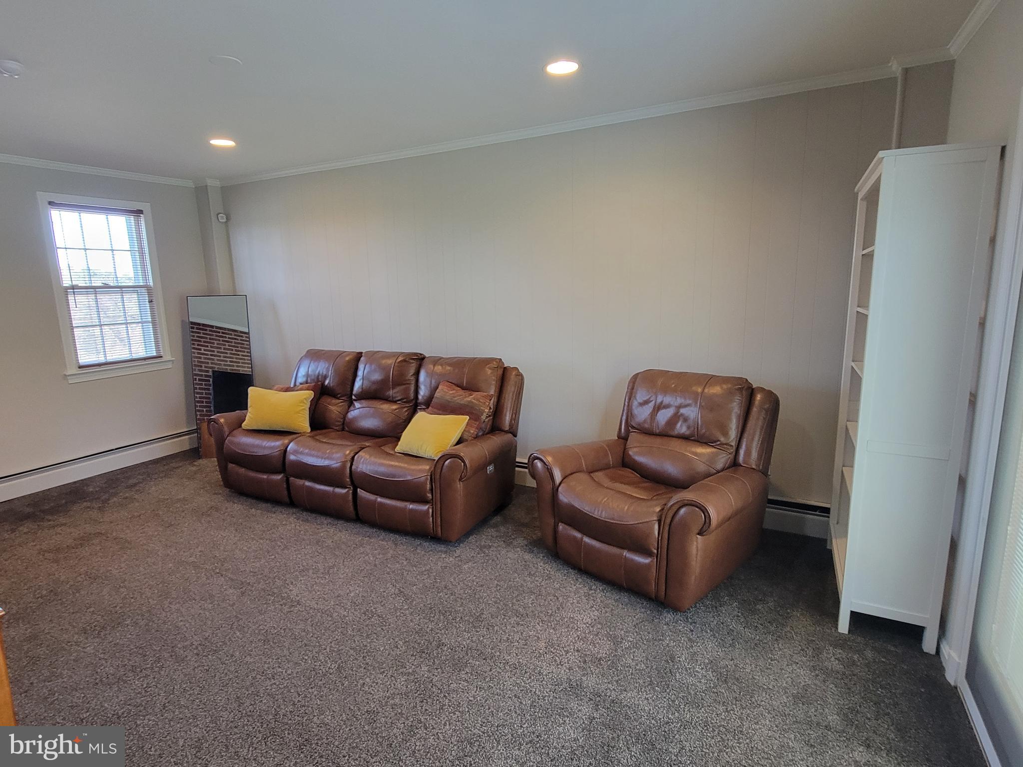 GRANBY WOODS - Residential