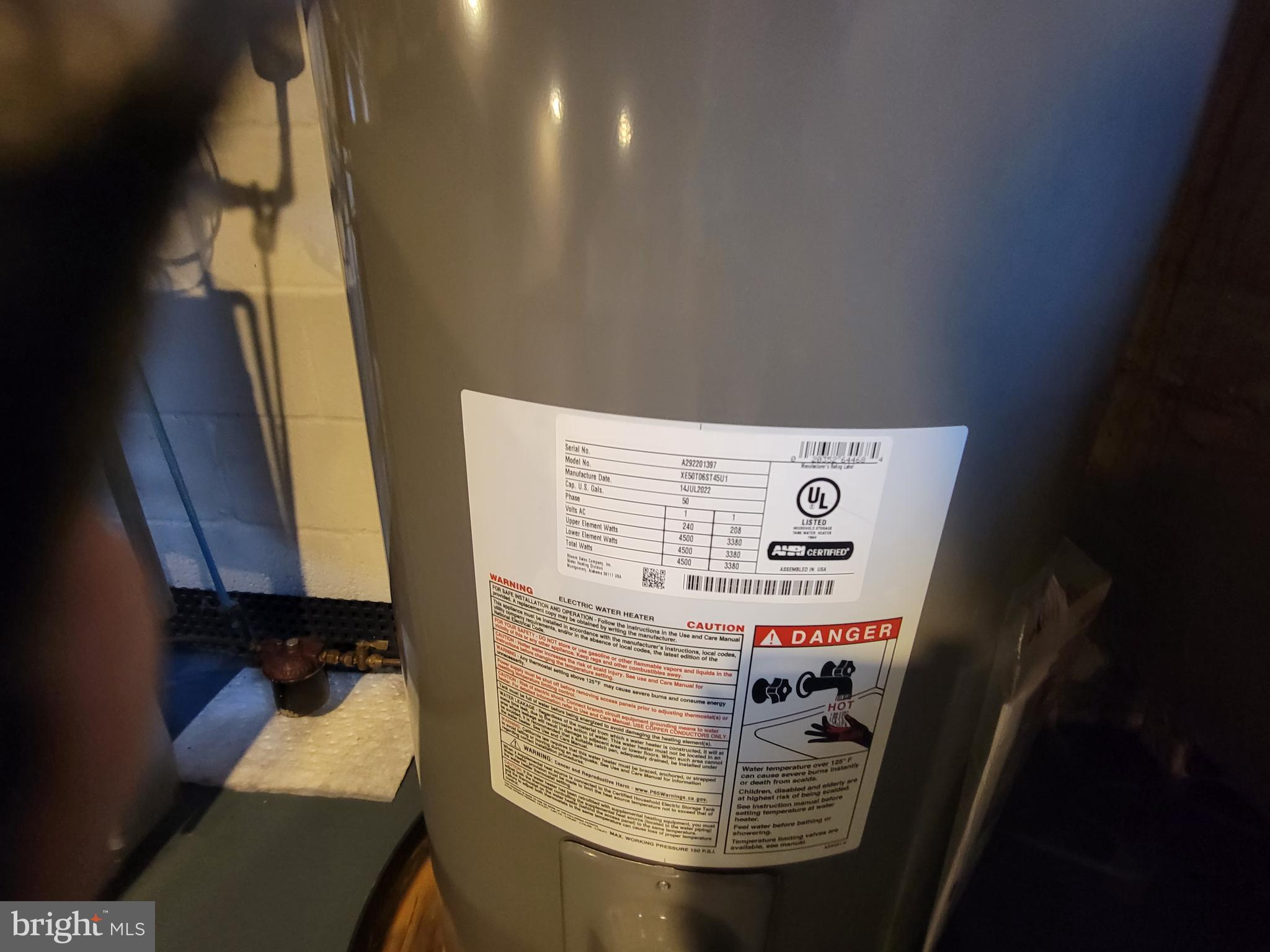 GRANBY WOODS - Residential