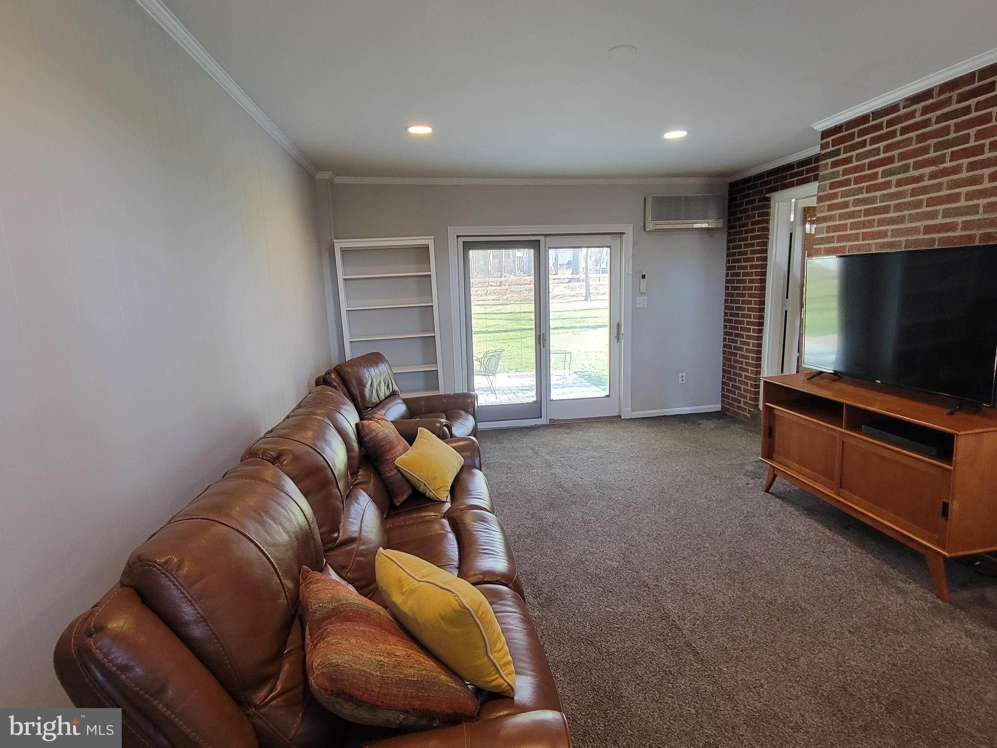 GRANBY WOODS - Residential