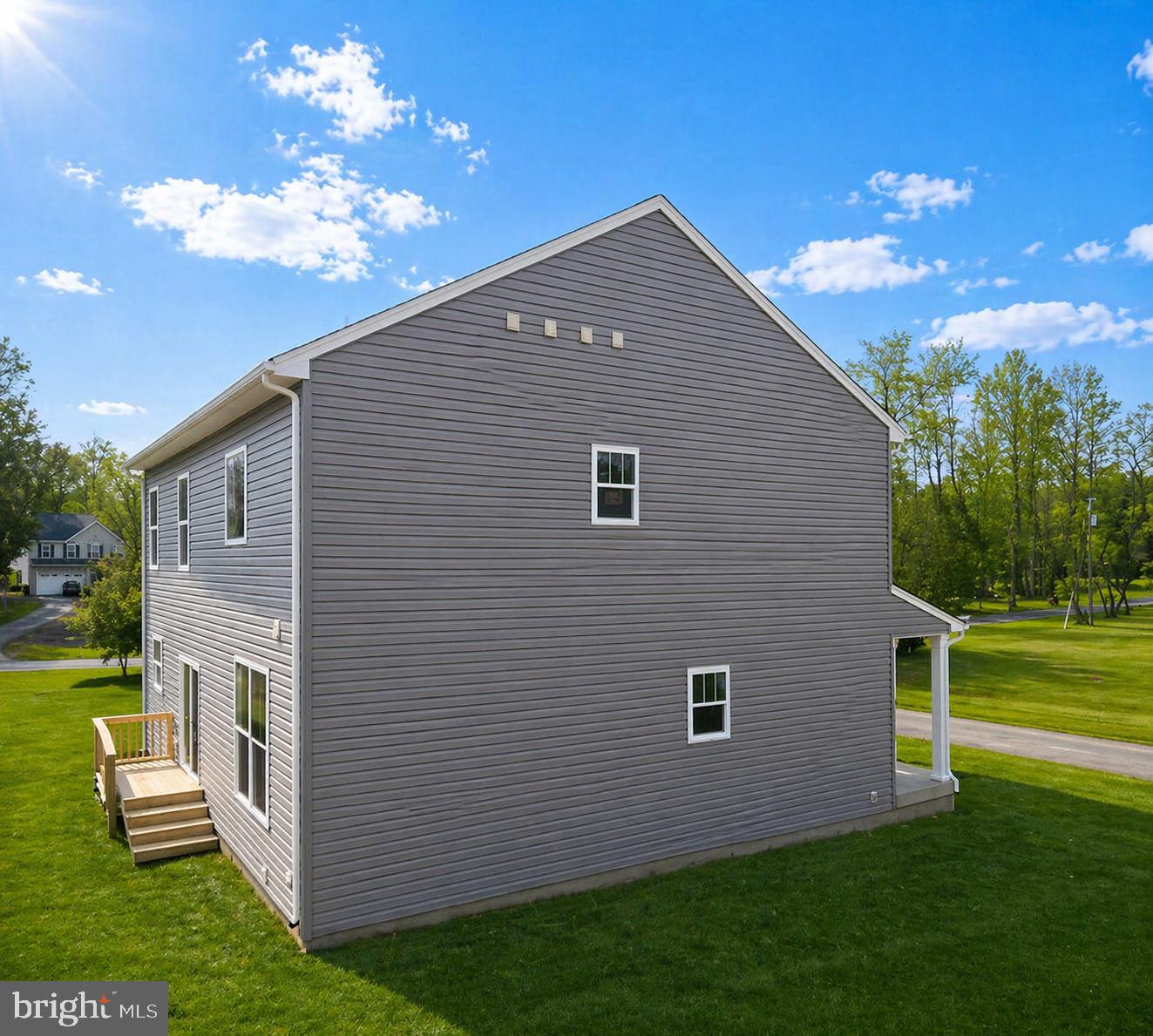 8 WILLIAM AND MARY LANE