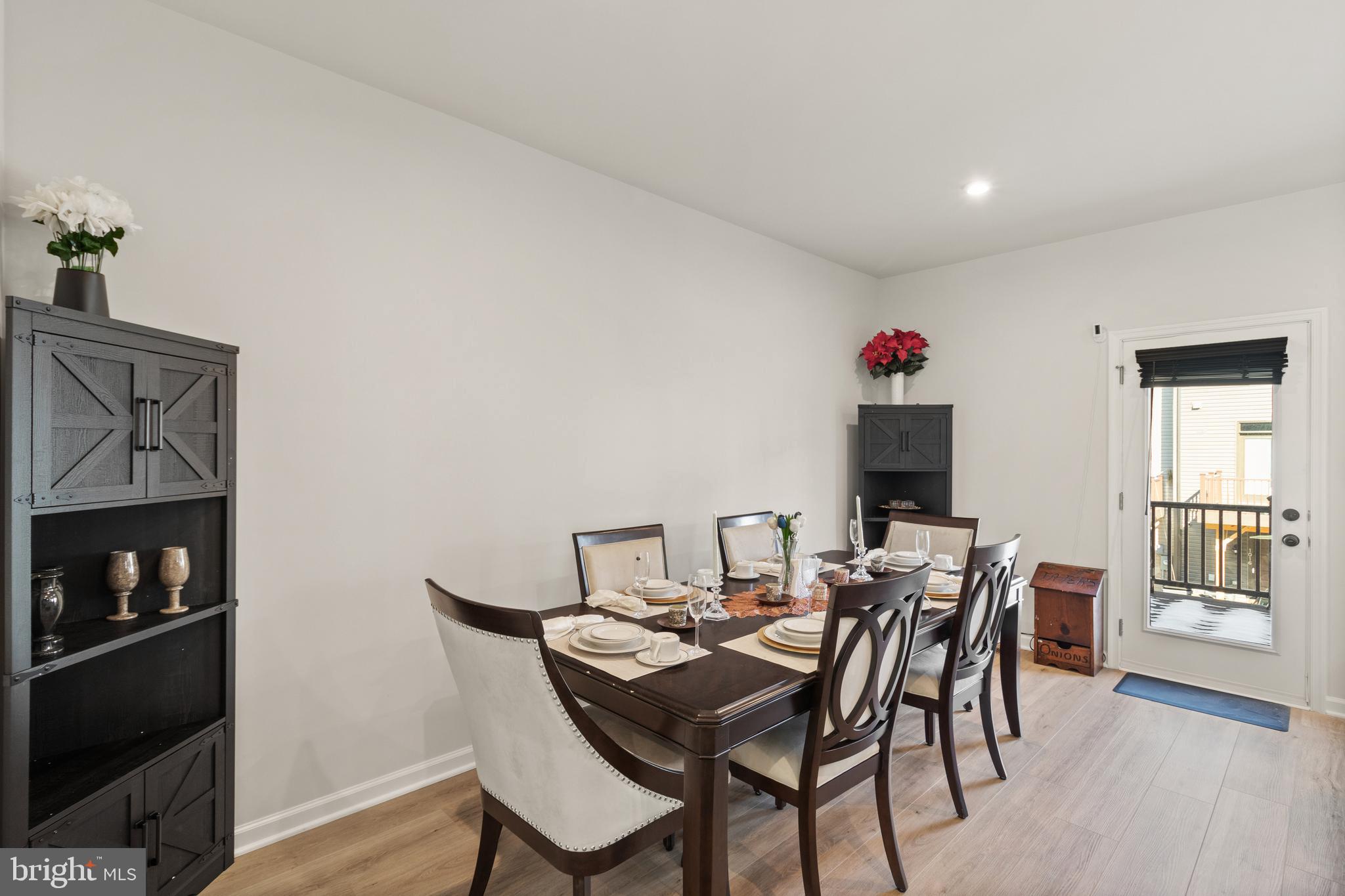 FREDERICKSBURG - Residential