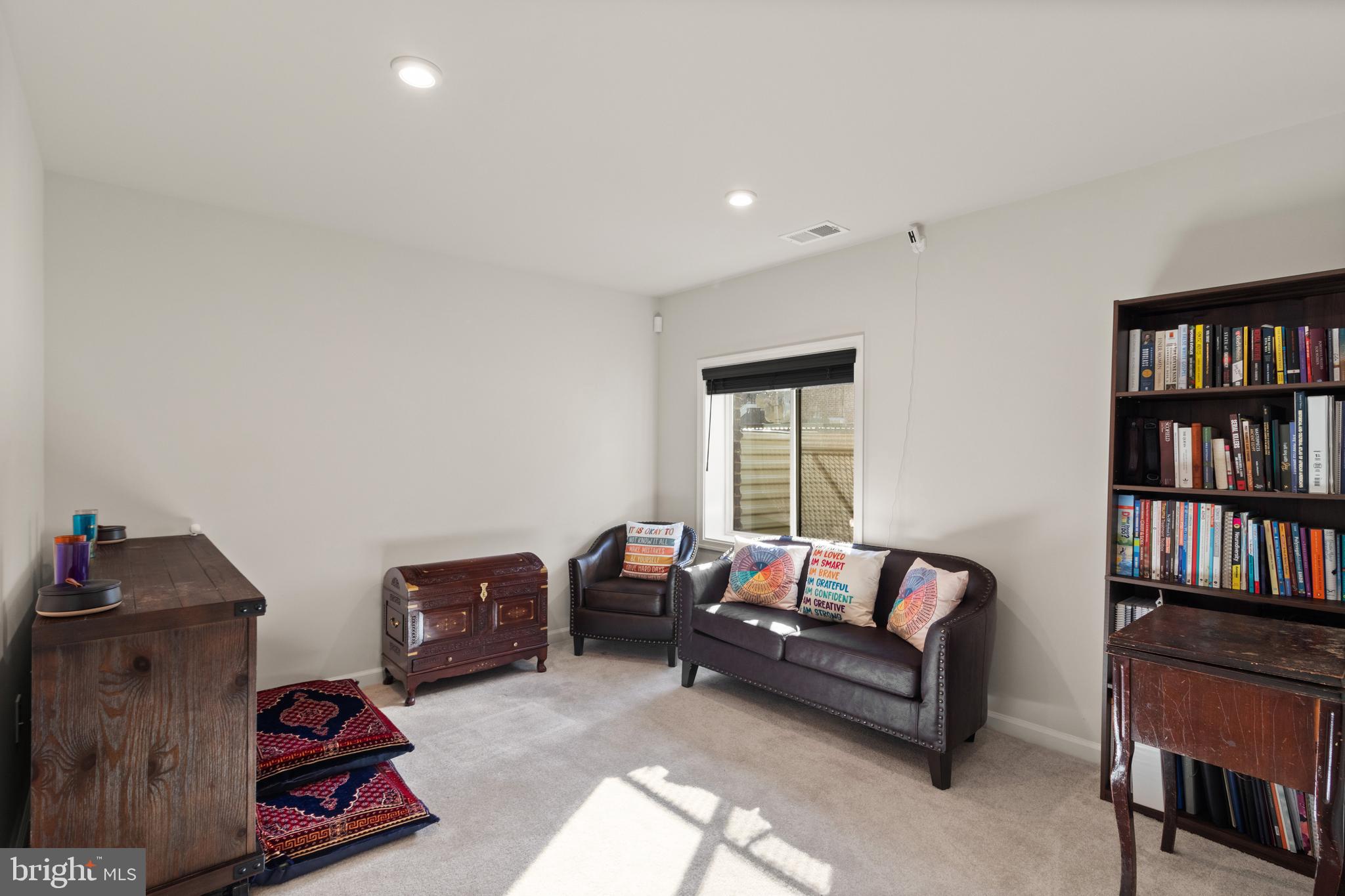 FREDERICKSBURG - Residential