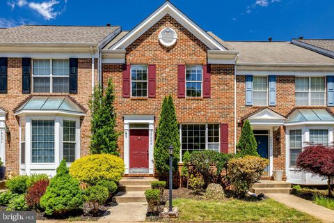 Photo of 20605 Morningside Terrace, STERLING, VA 20165 (MLS # VALO2124562)