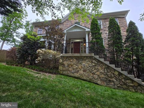 Photo of 6312 Maryview Street, ALEXANDRIA, VA 22310 (MLS # VAFX2297070)