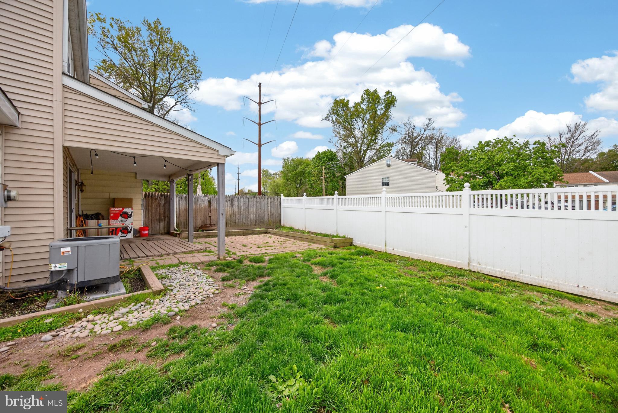CEDAR GROVE ESTS - Residential