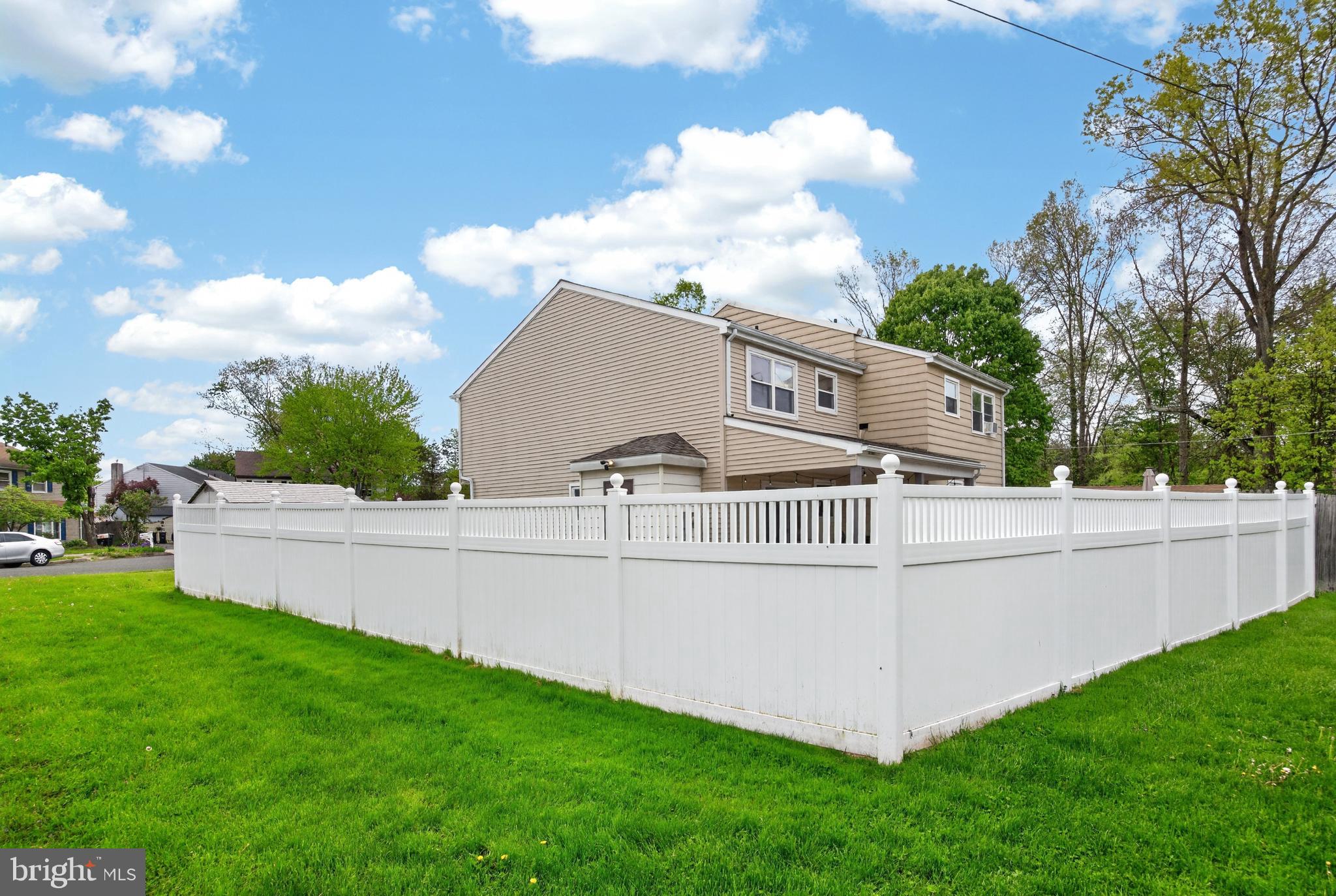 CEDAR GROVE ESTS - Residential