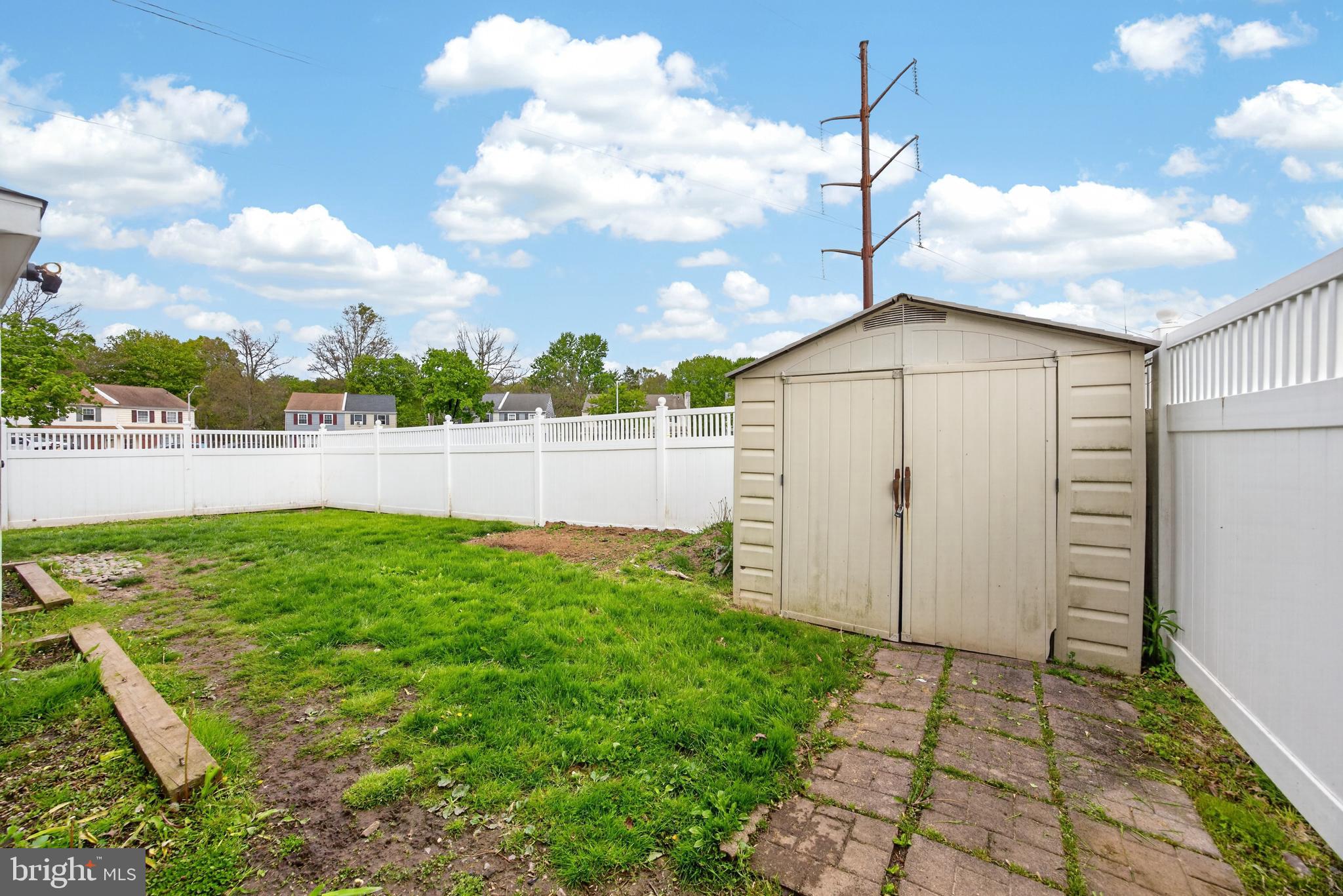 CEDAR GROVE ESTS - Residential