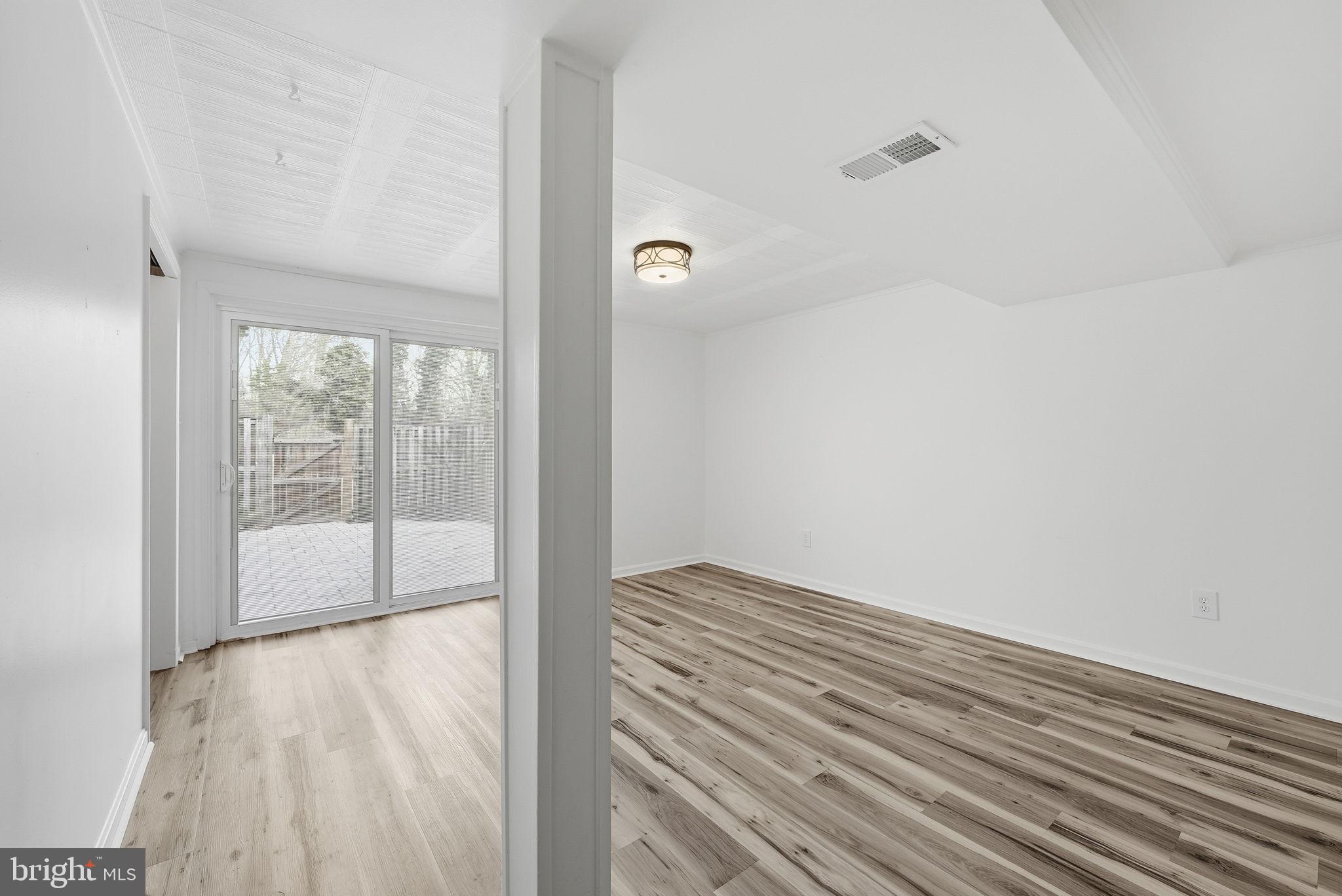 DEEPWOOD - Residential