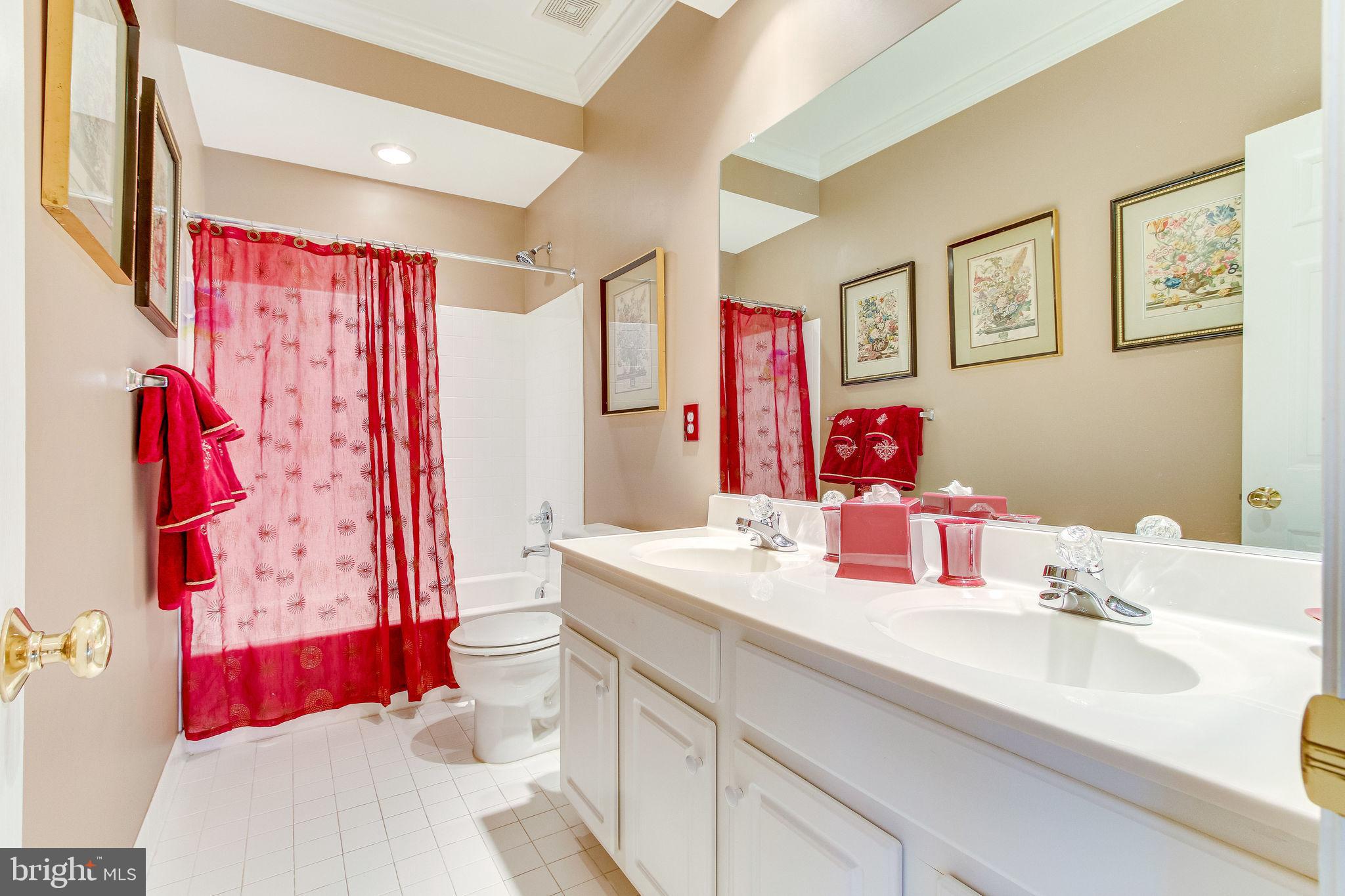 ASPEN HILL - Residential