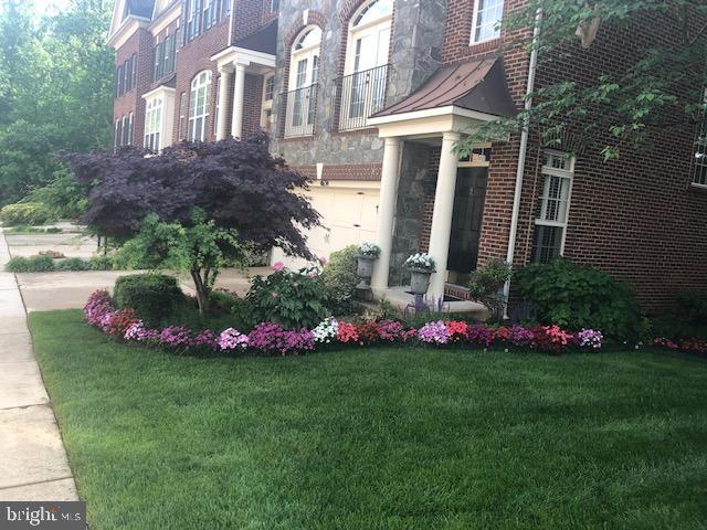 ASPEN HILL - Residential