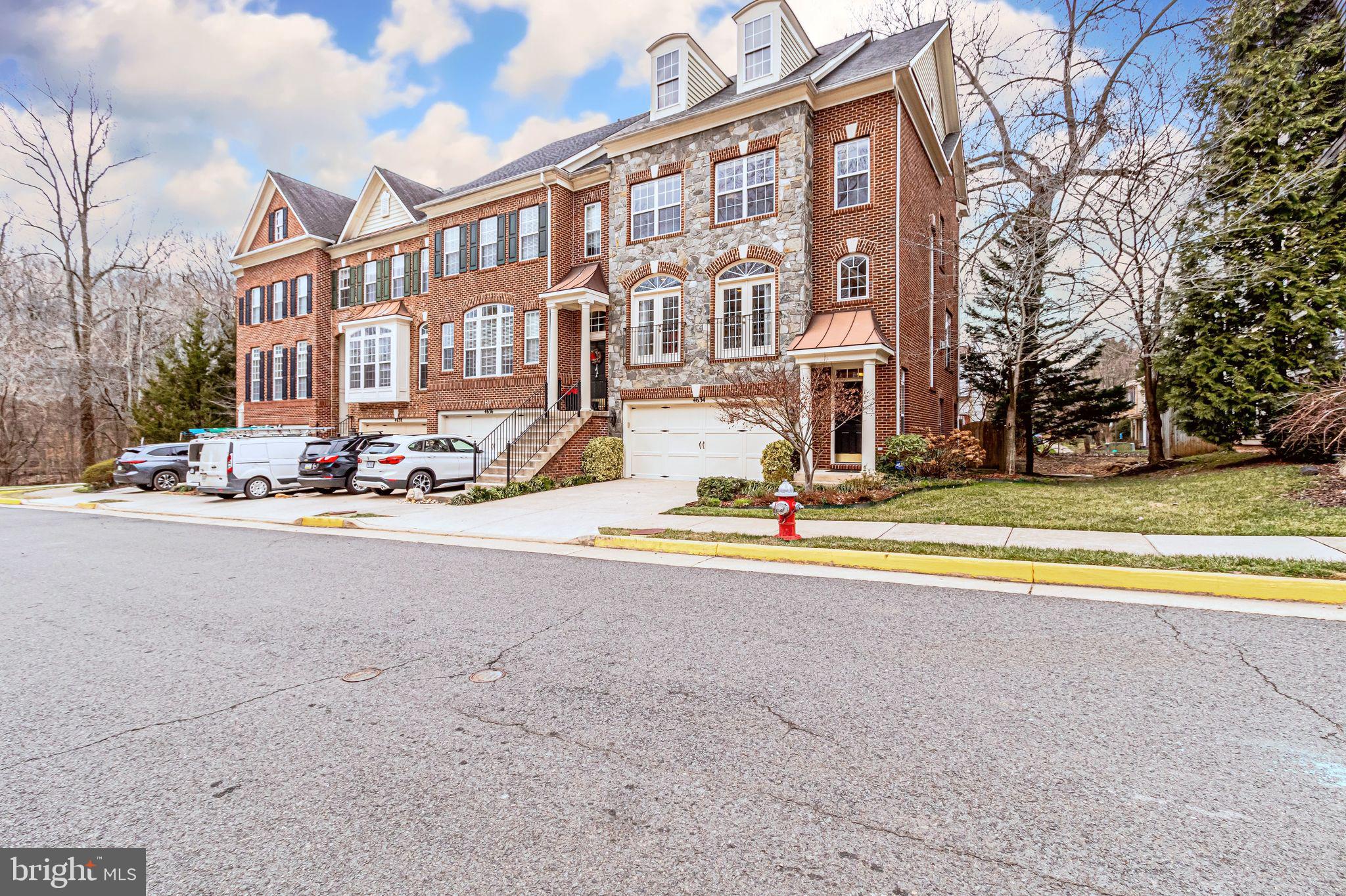 ASPEN HILL - Residential