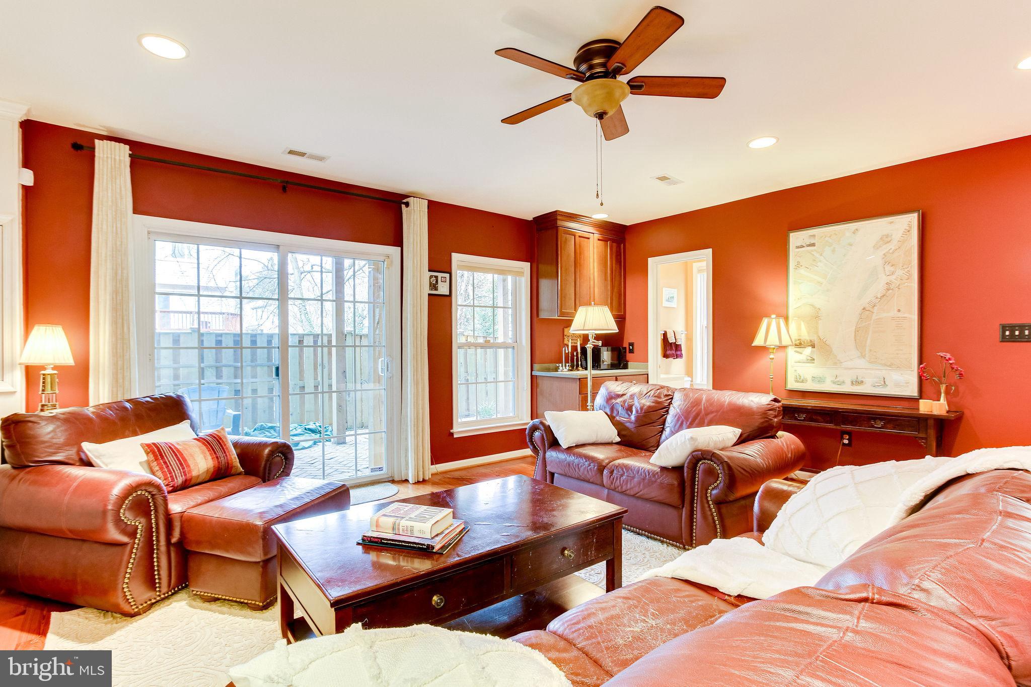 ASPEN HILL - Residential