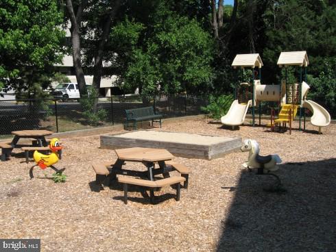 ASPEN HILL - Residential