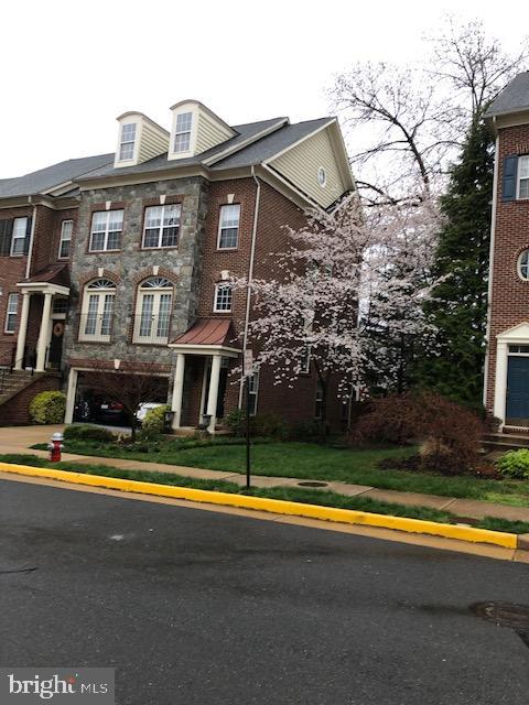 ASPEN HILL - Residential