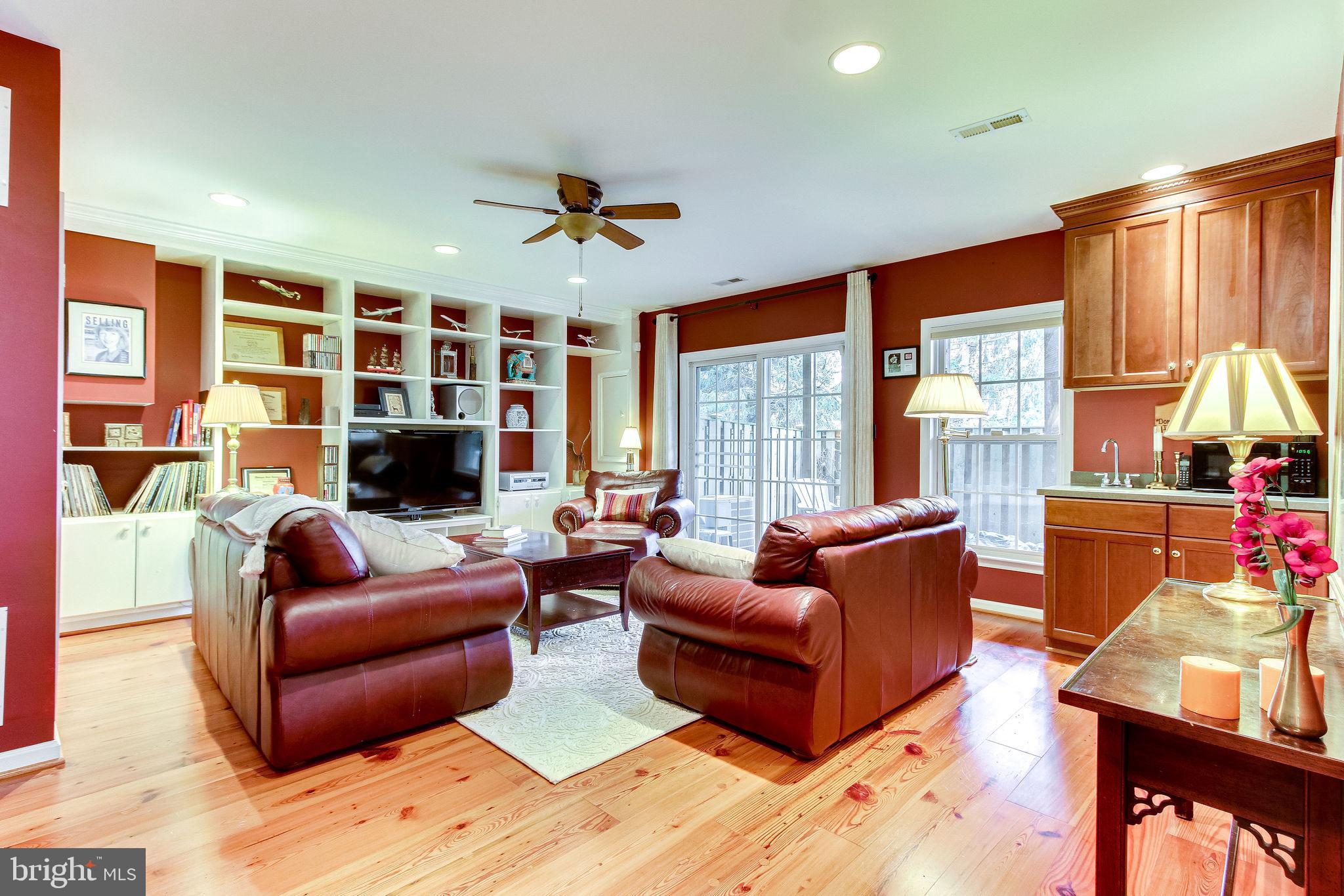 ASPEN HILL - Residential