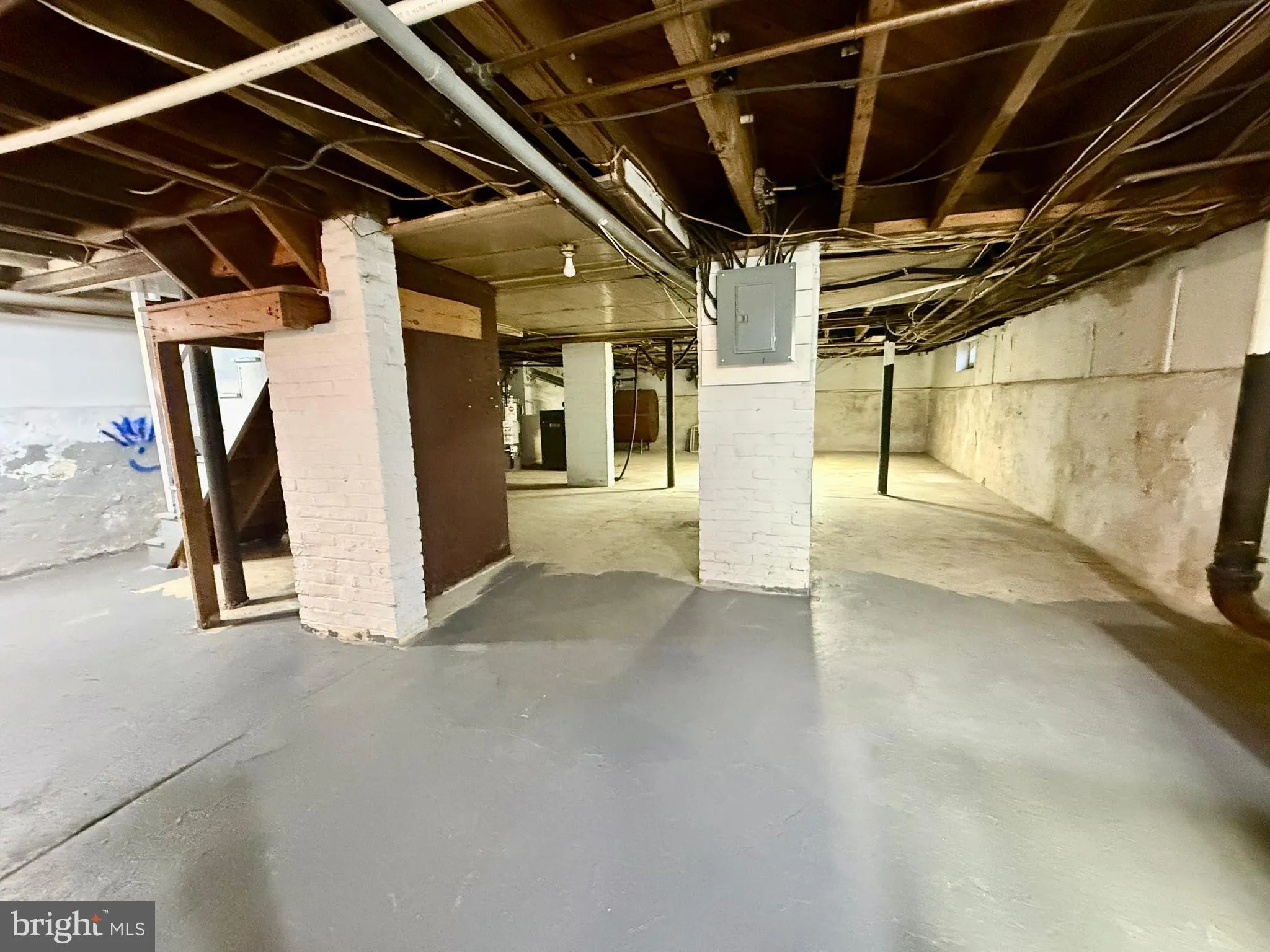 Woodbury, New Jersey 08096, United States, 5 Bedrooms Bedrooms, ,4 BathroomsBathrooms,Residential,Active,40605