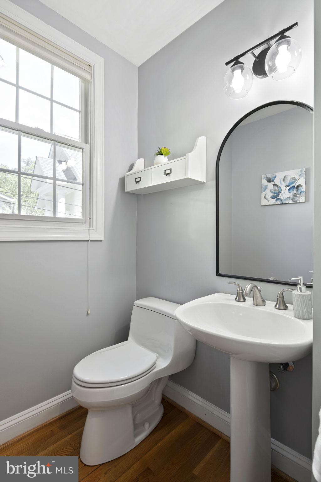 MAYWOOD - Residential